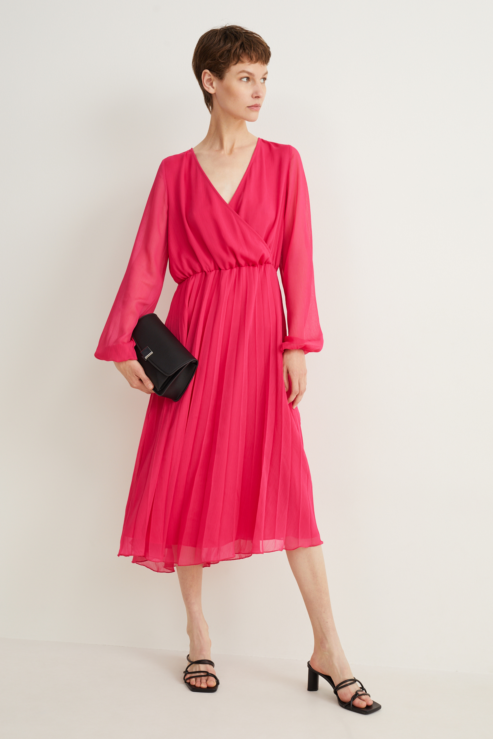 Chiffon dress - pleated
