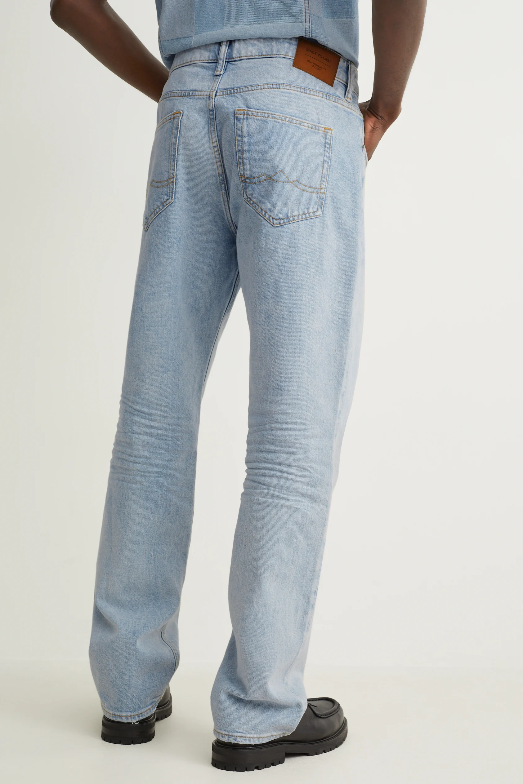 Regular jeans - LYCRA?