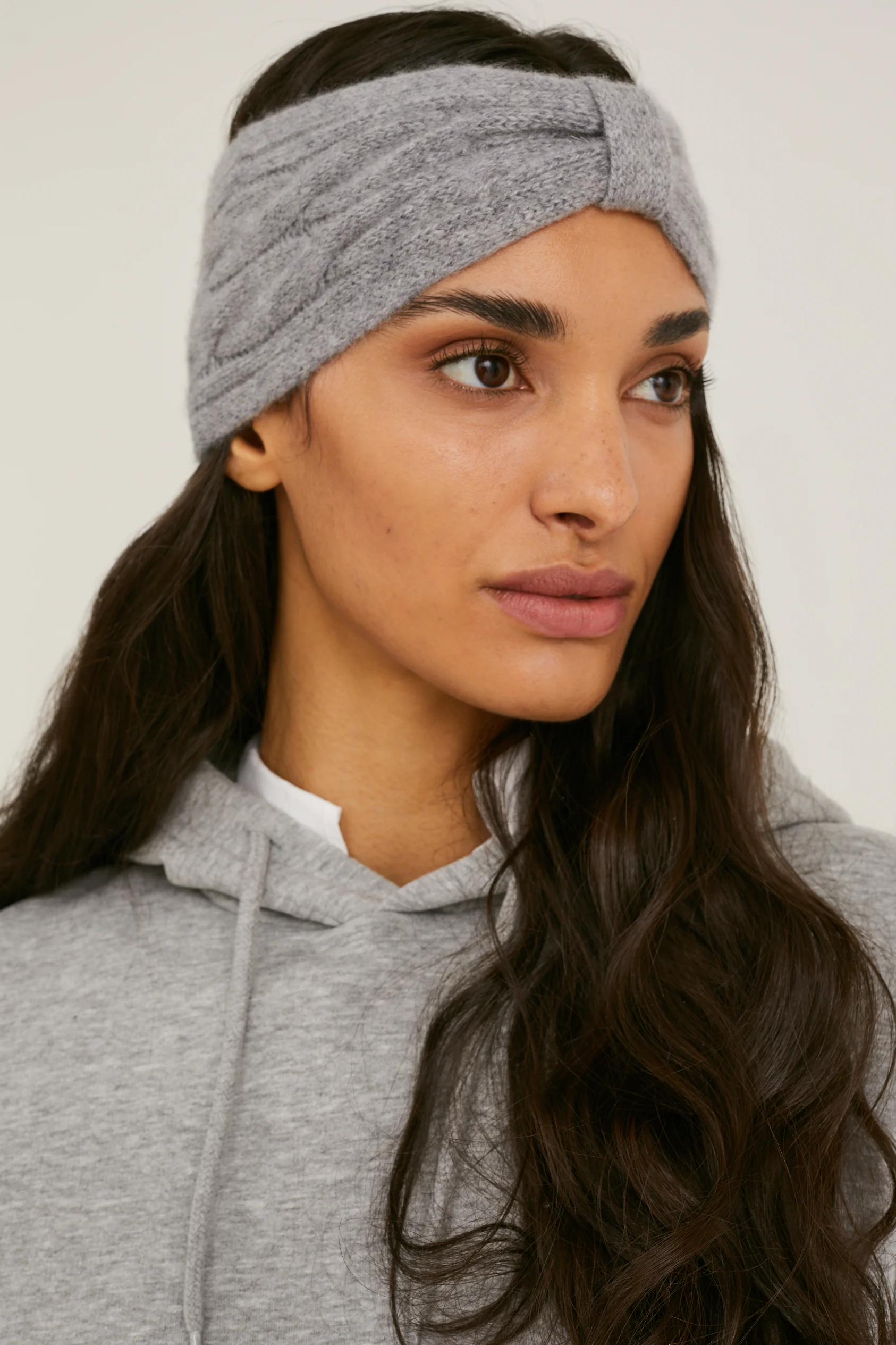 Cashmere headband - cable knit pattern