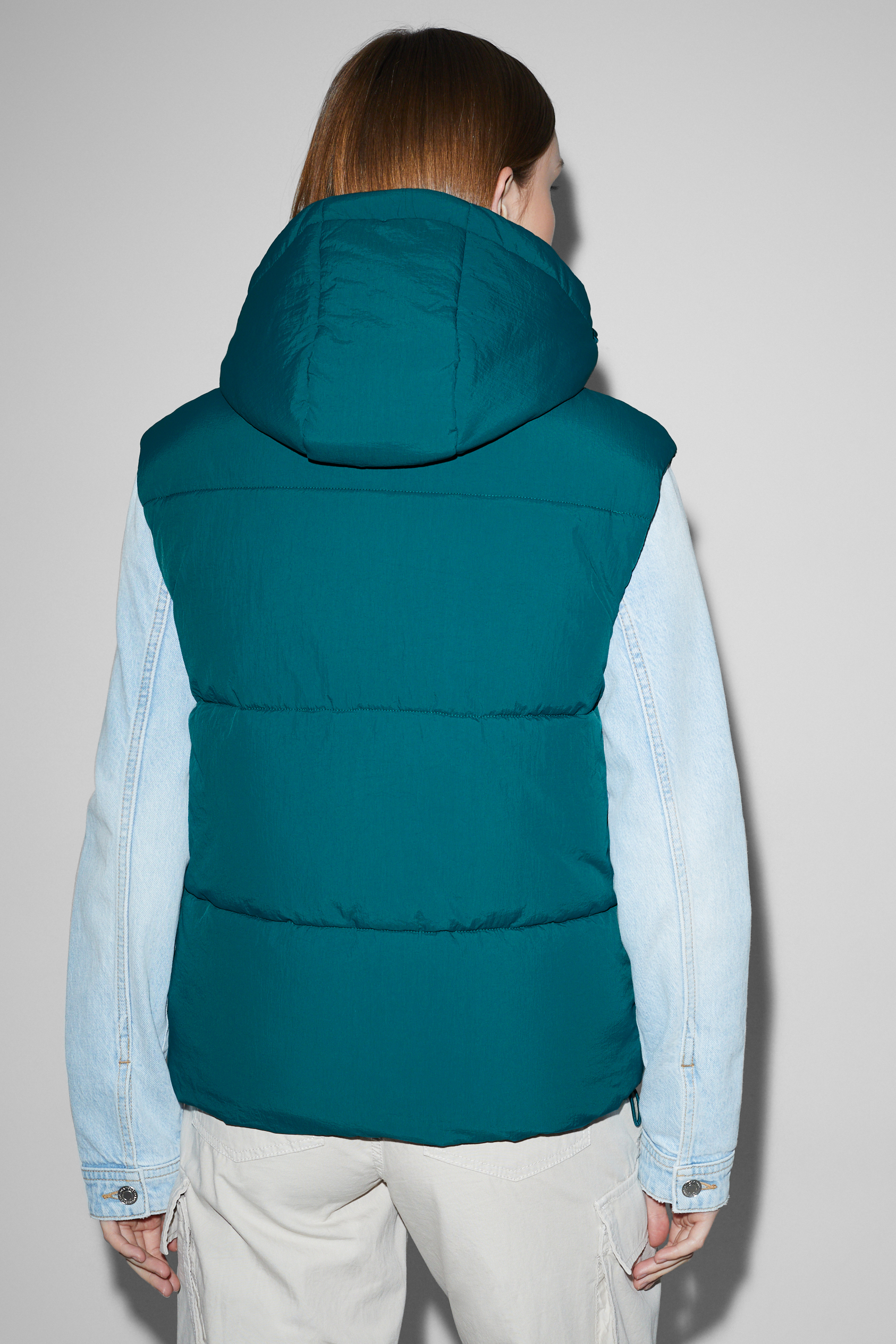 CLOCKHOUSE - quilted gilet with hood