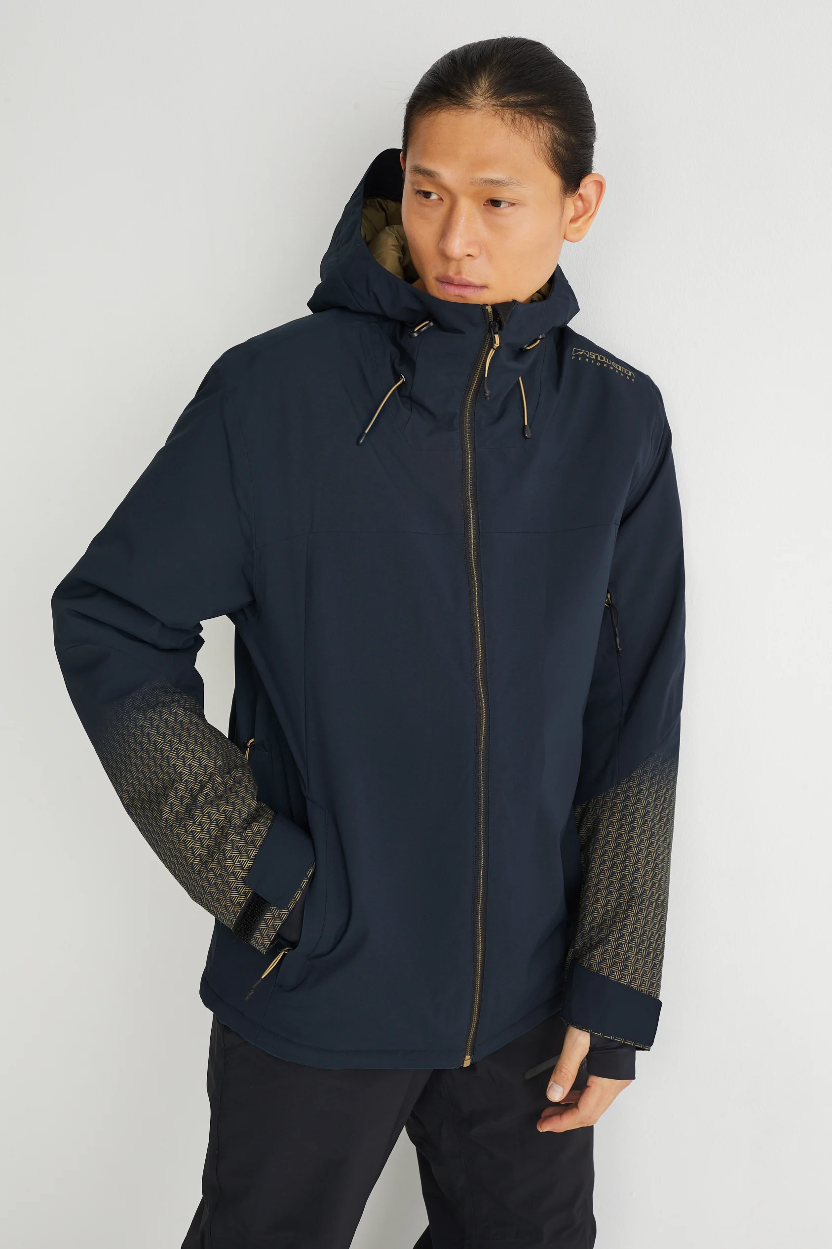 Ski jacket with hood