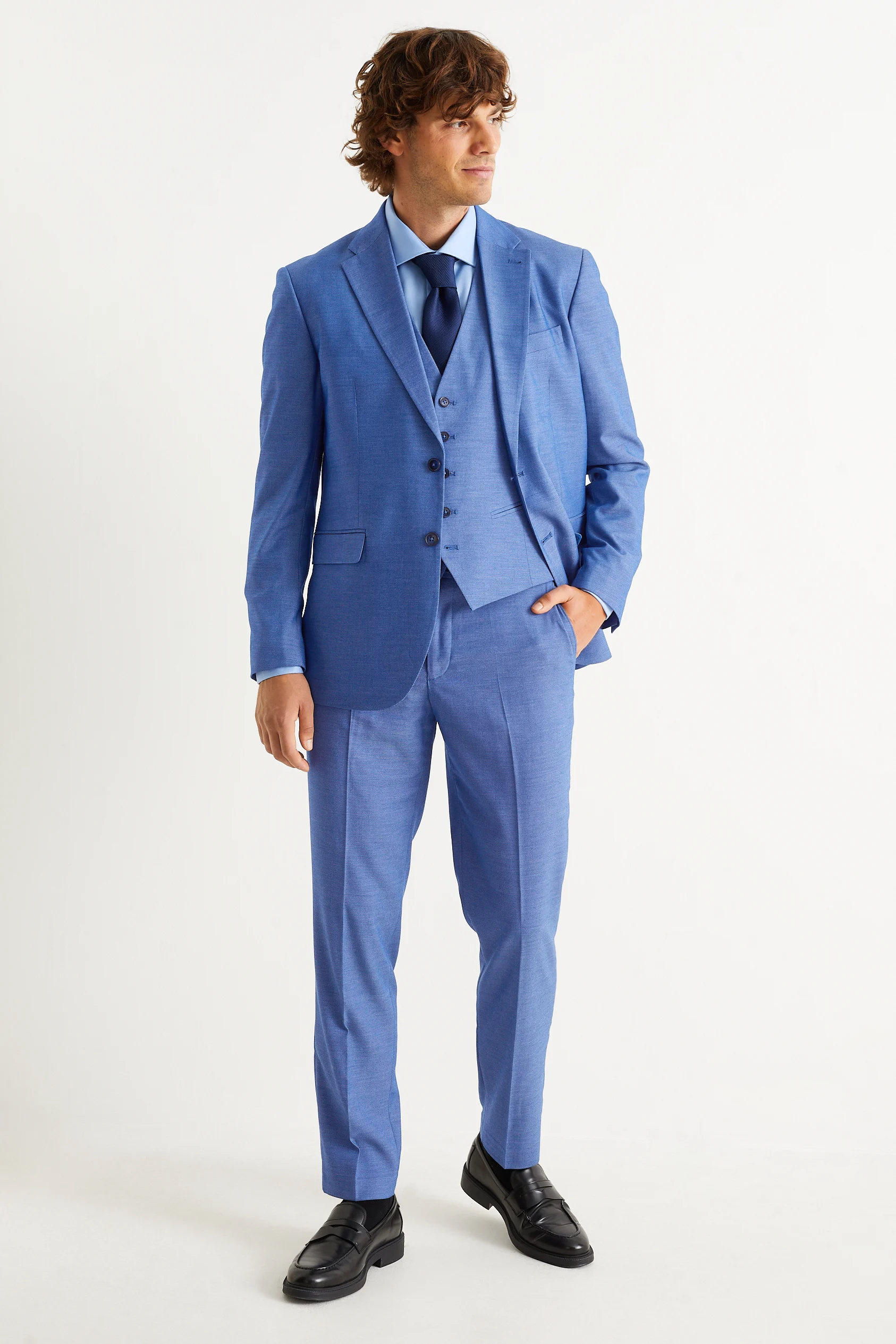Suit with tie - regular fit - 4 piece