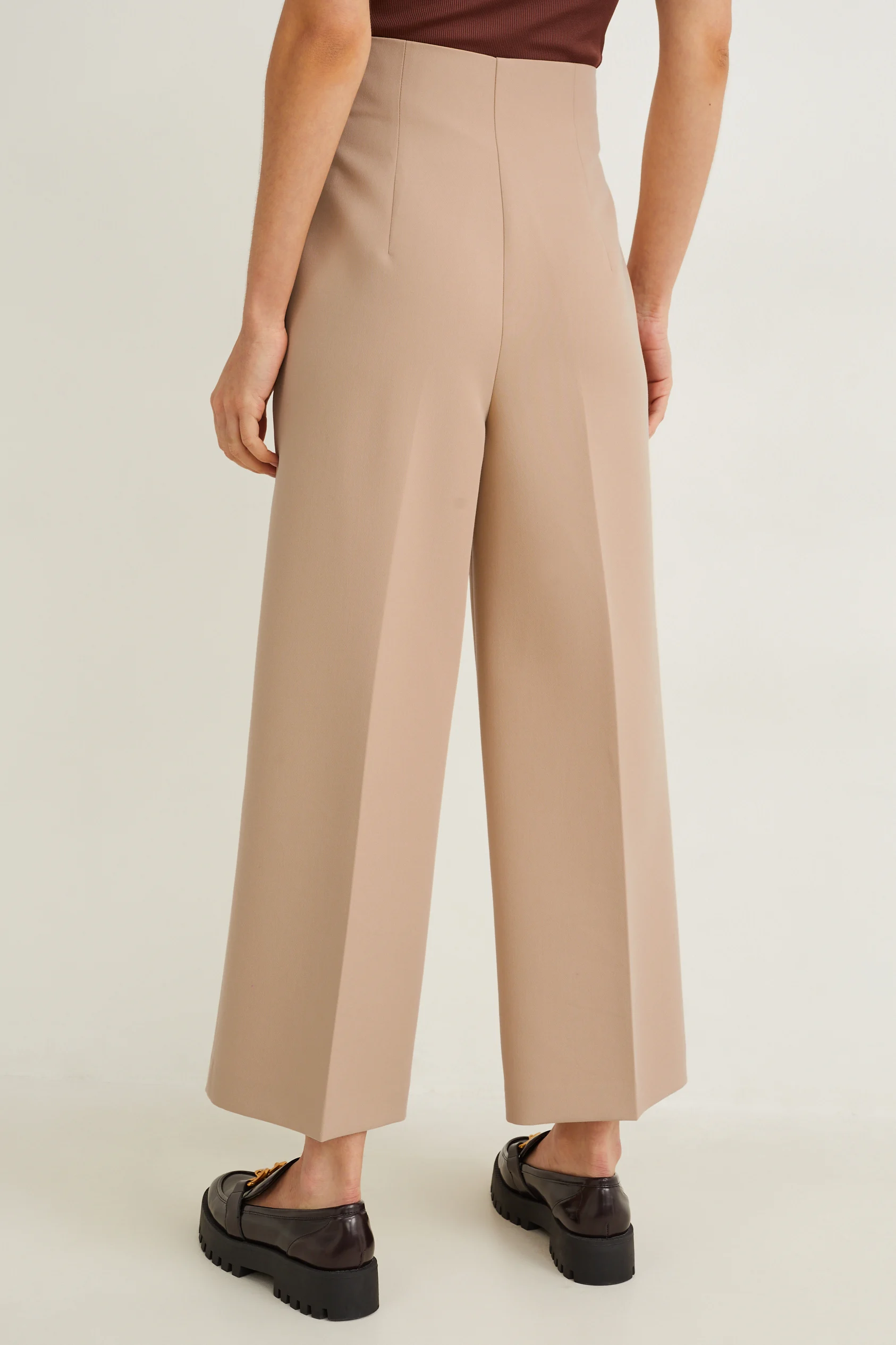 Trousers - high waist - wide leg