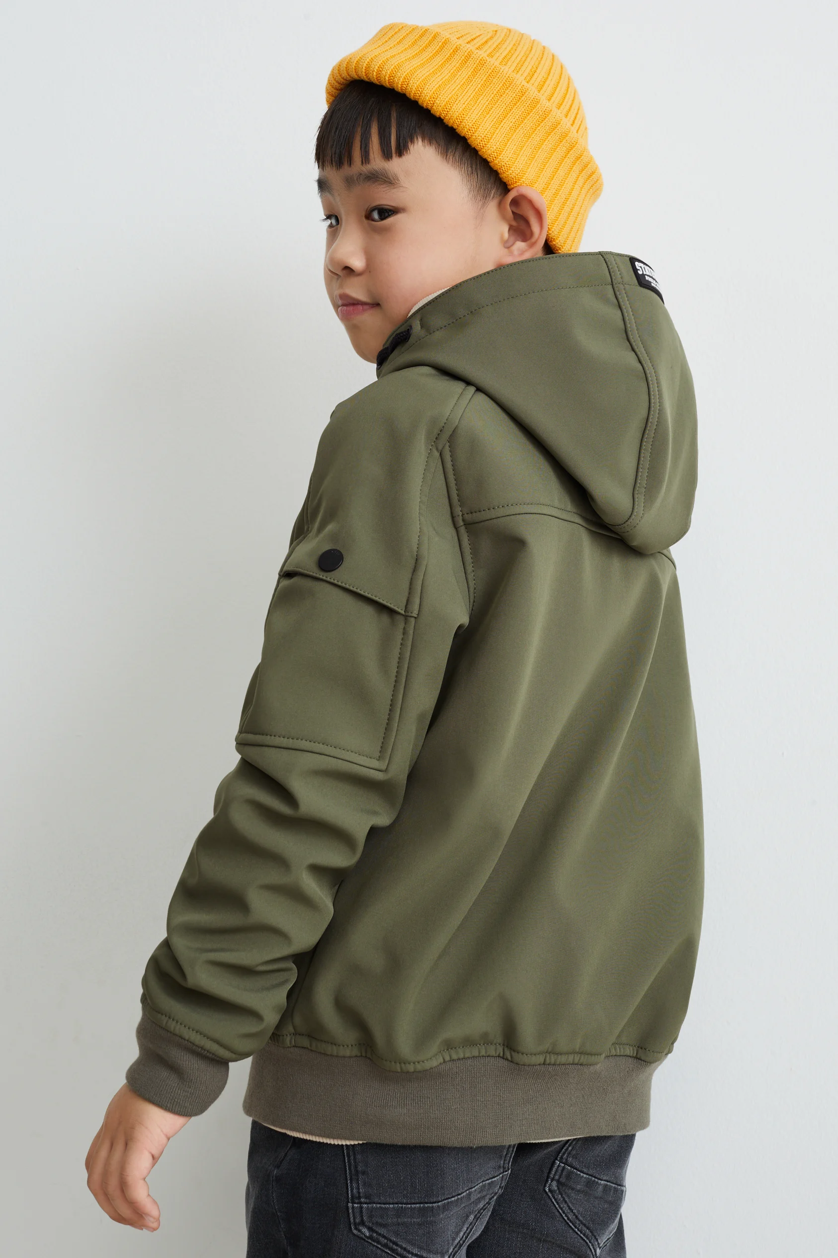 Softshell jacket with hood