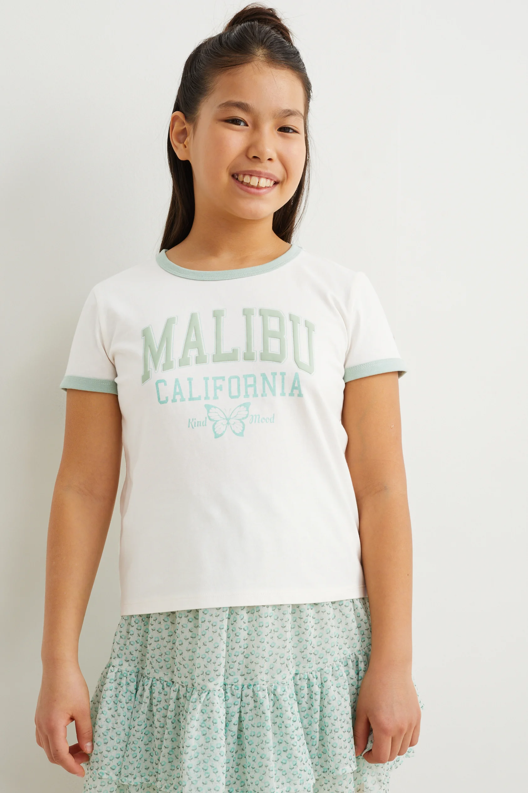 Short sleeve T-shirt