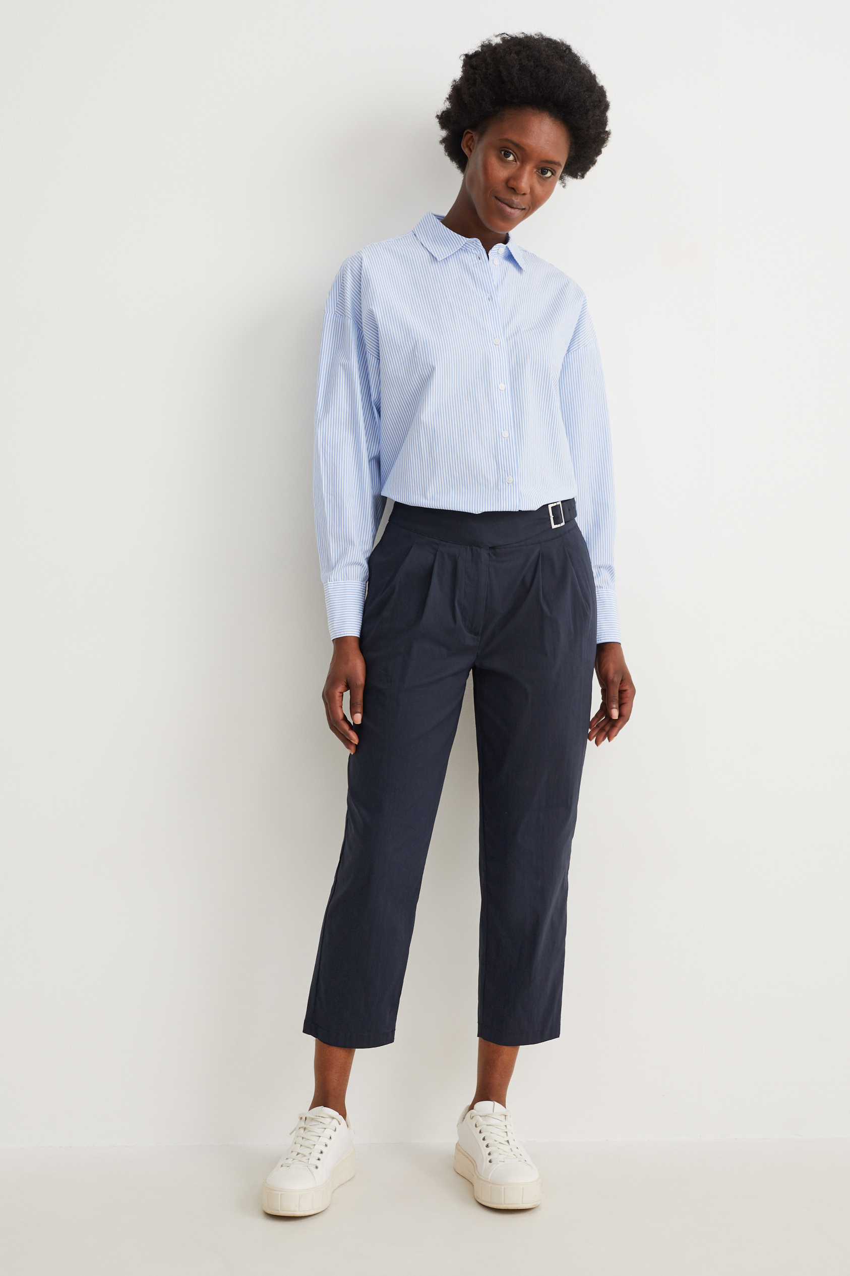Cloth trousers - high waist - tapered fit