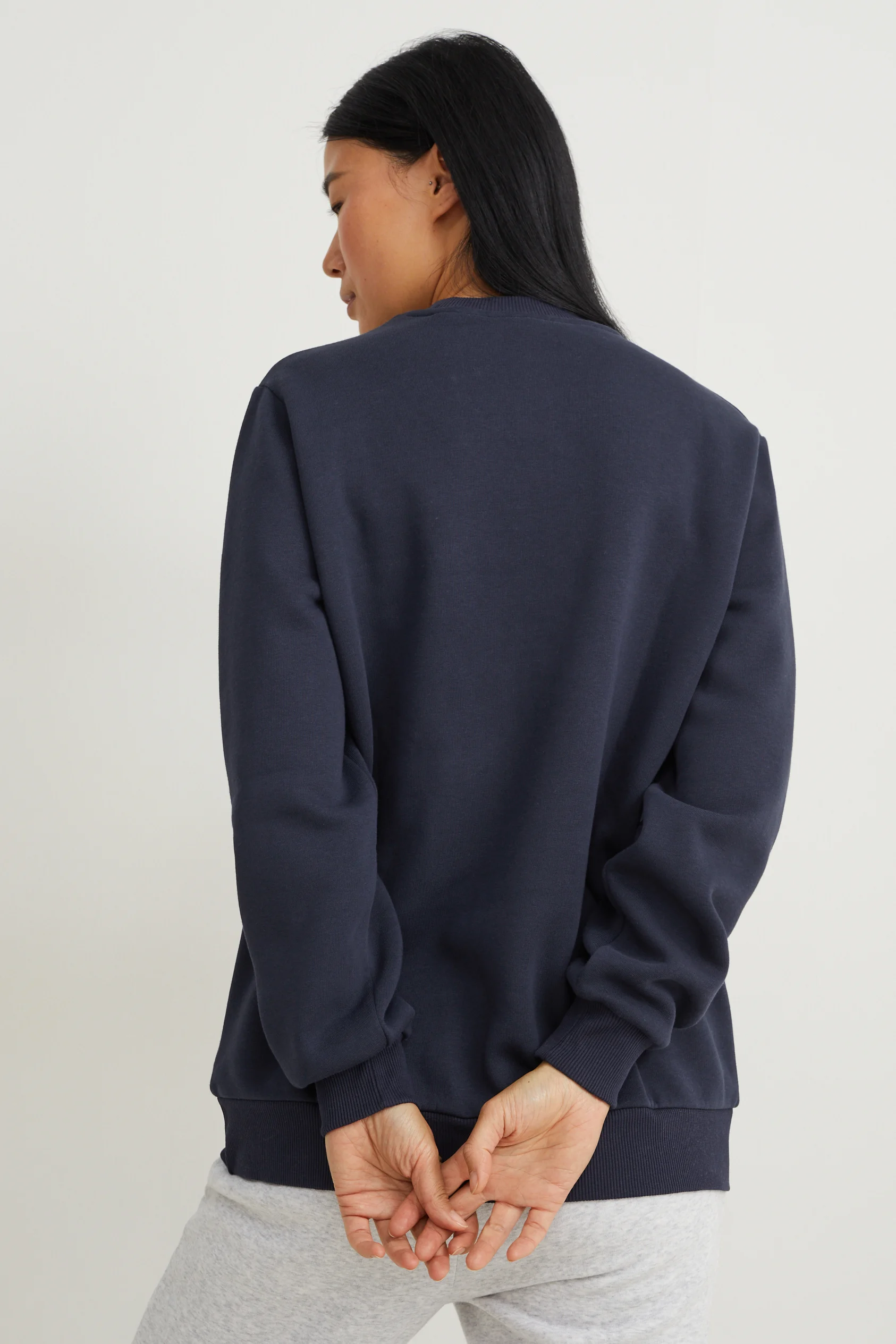 Sweatshirt with chain appliqué - Mickey Mouse