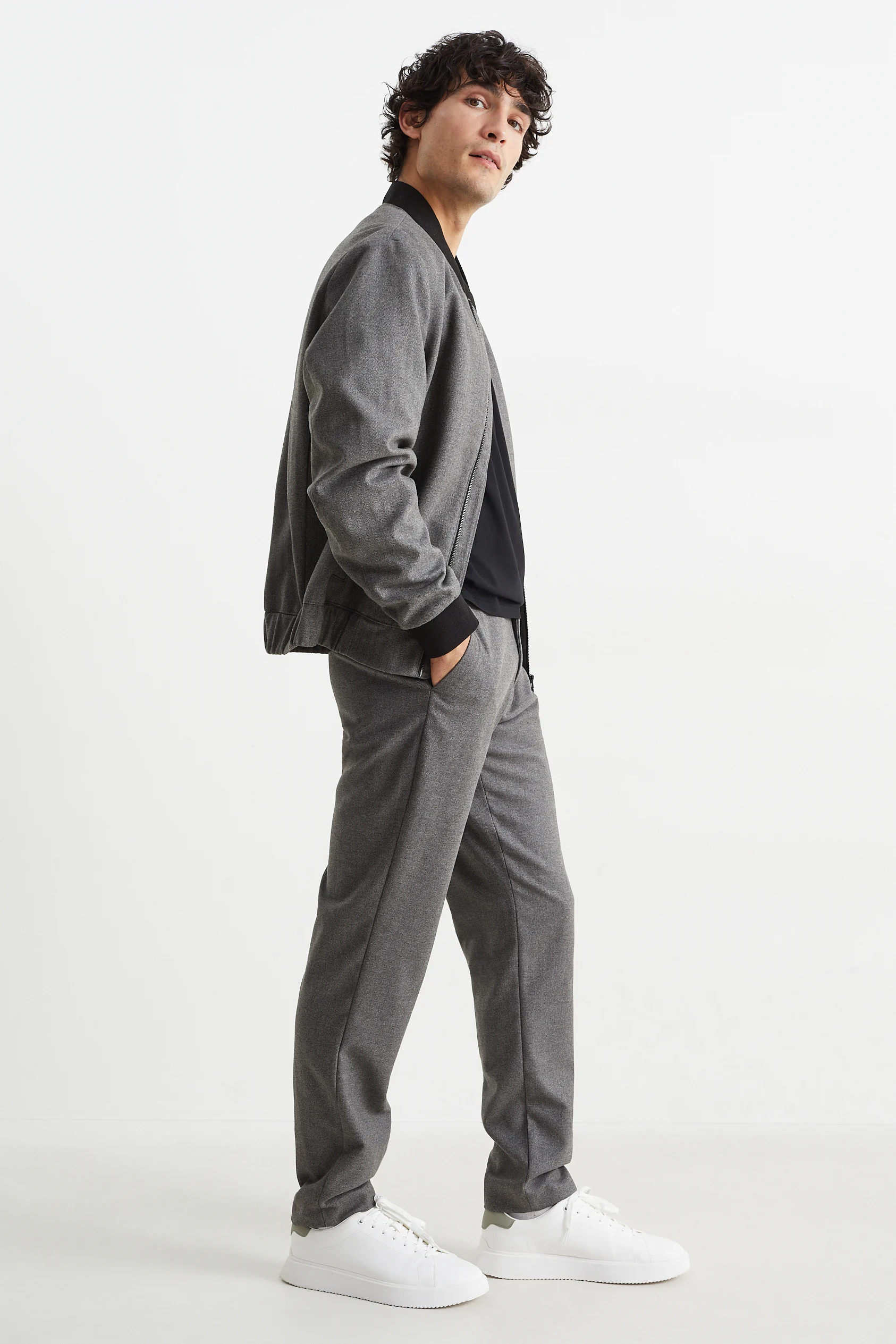 Trousers - slim fit