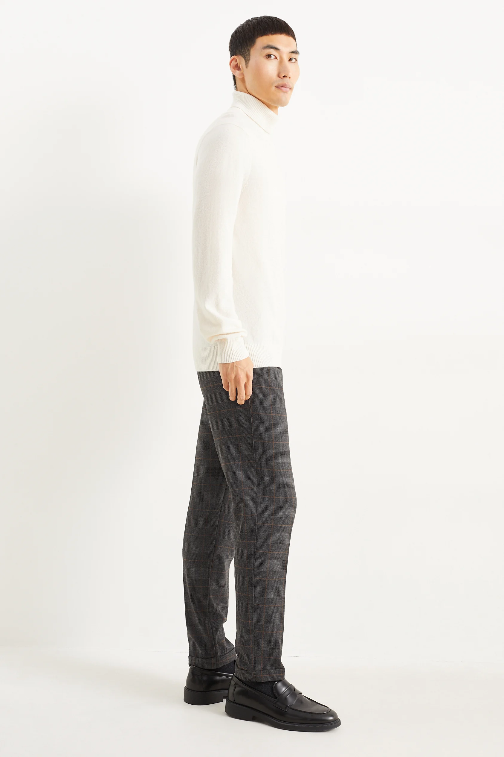 Chinos - tapered fit
