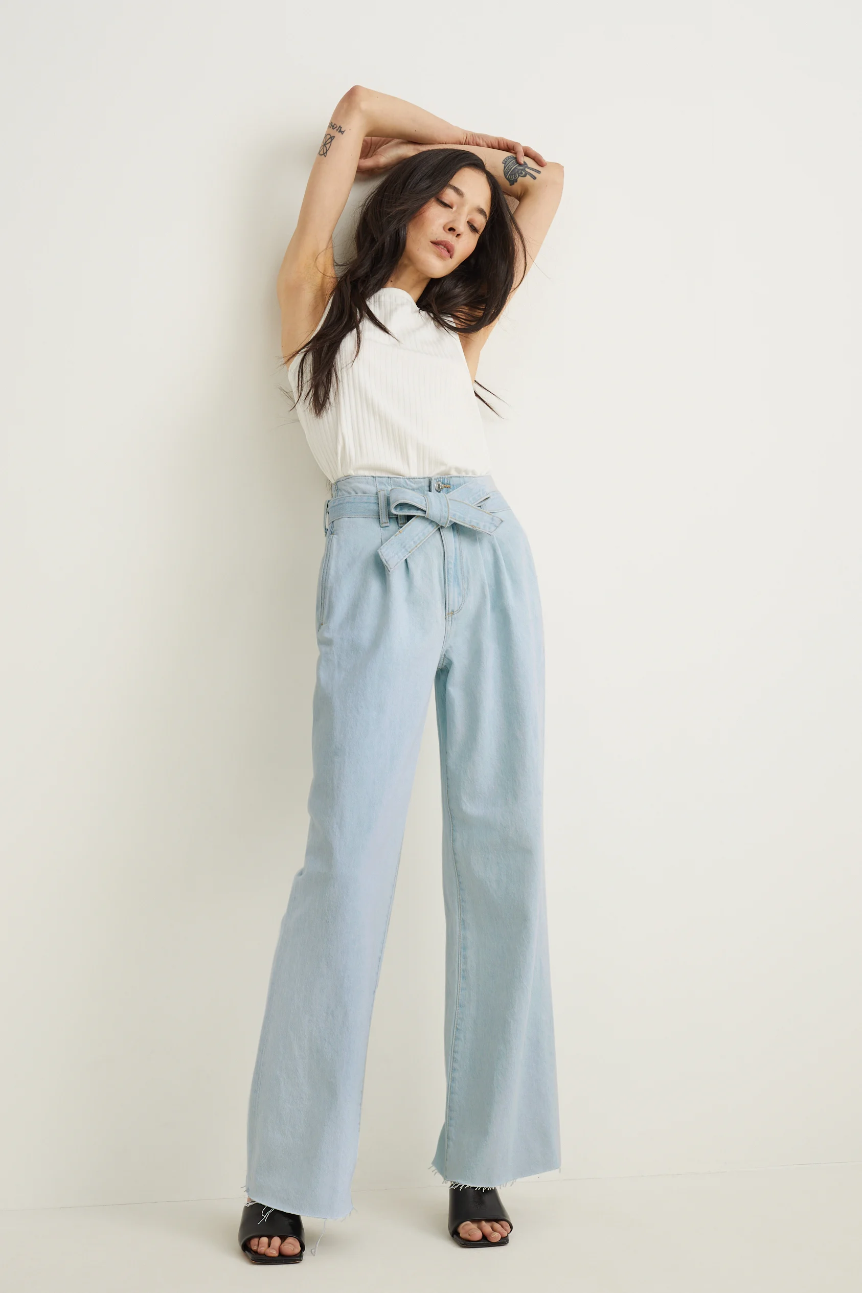 Loose fit jeans - high waist
