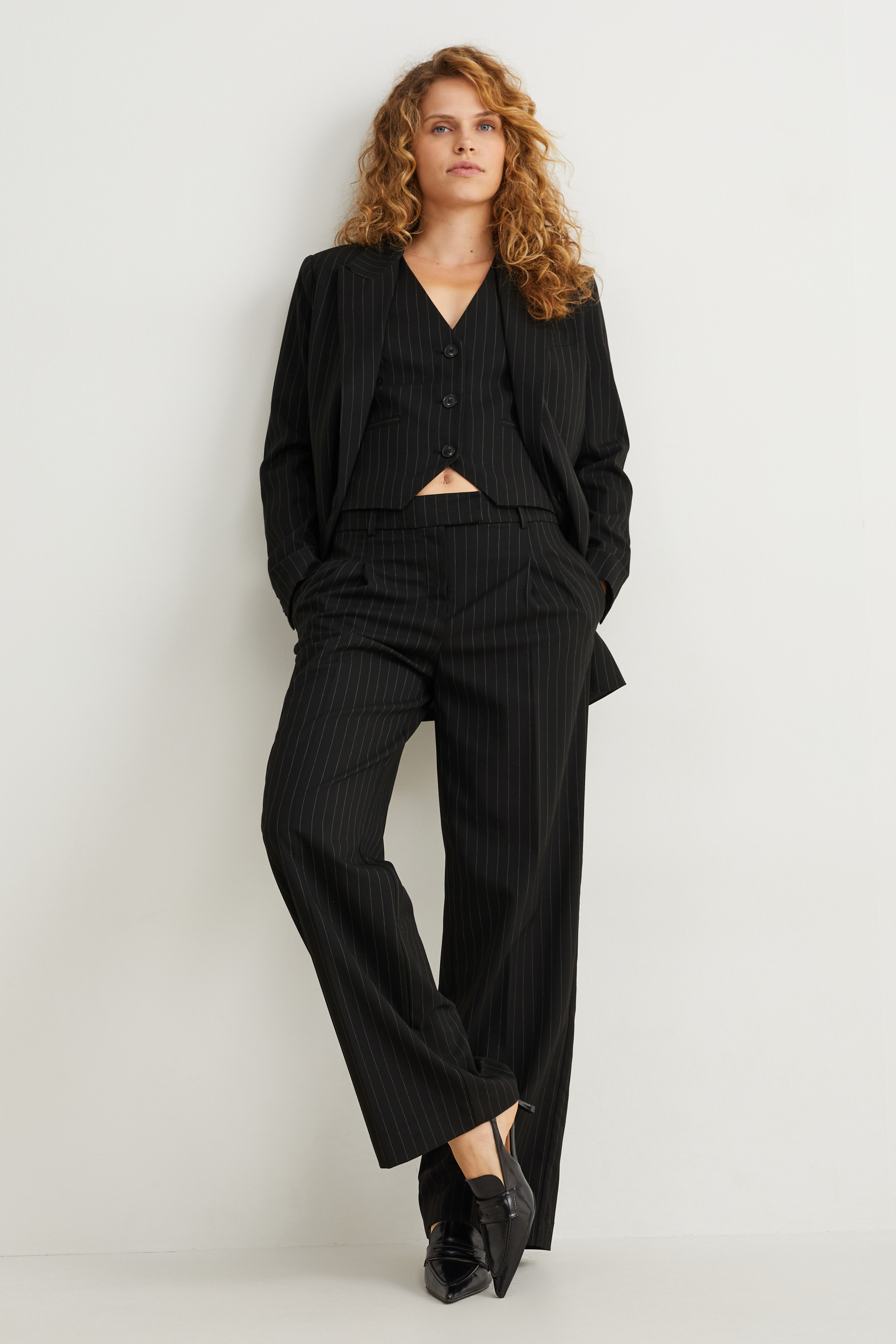 Cloth trousers - high waist - wide leg - pinstripes