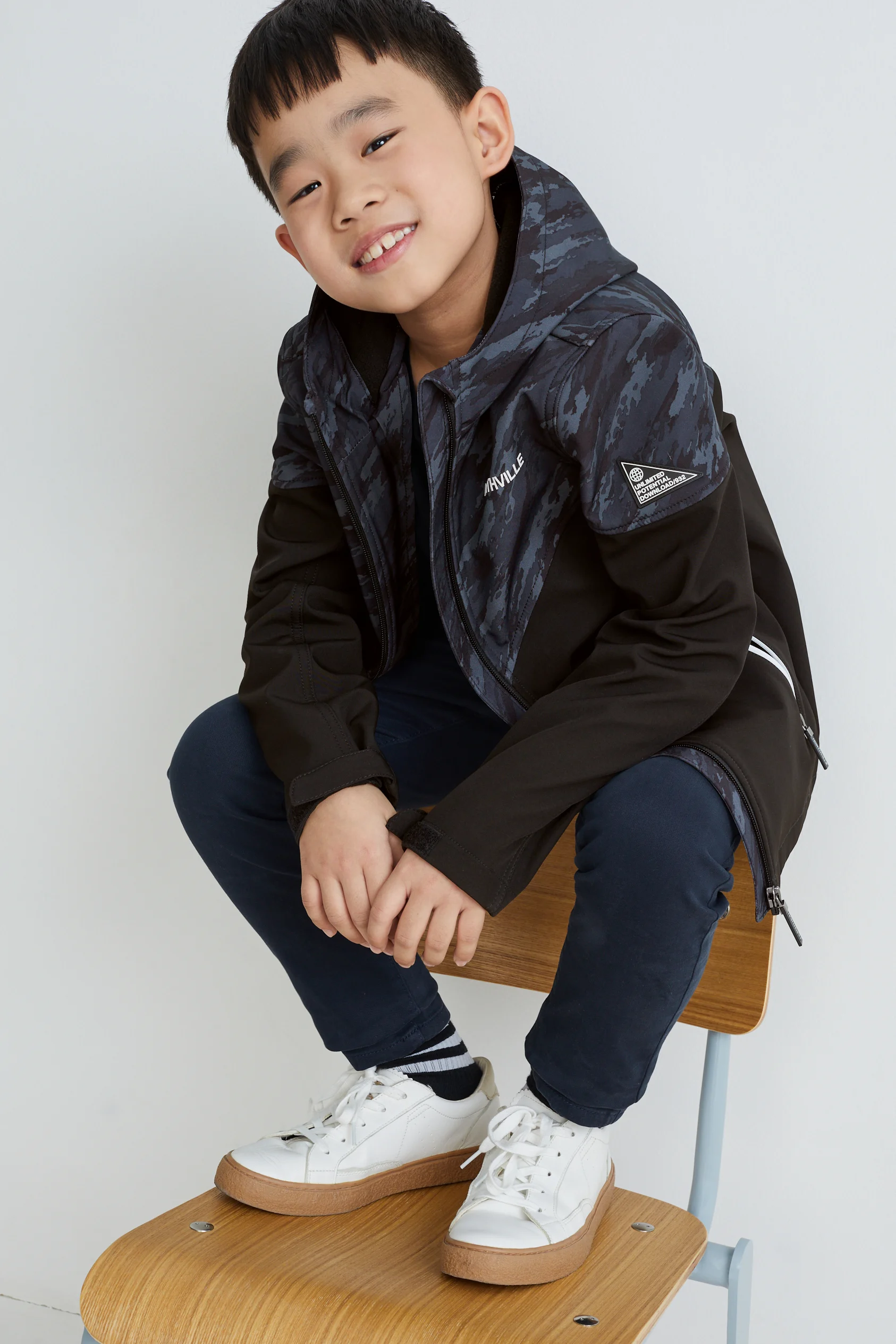 Softshell jacket with hood