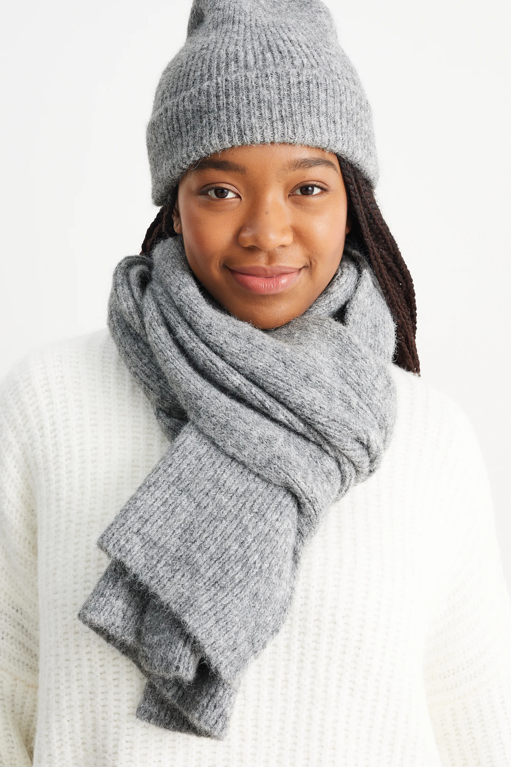 CLOCKHOUSE - knitted scarf