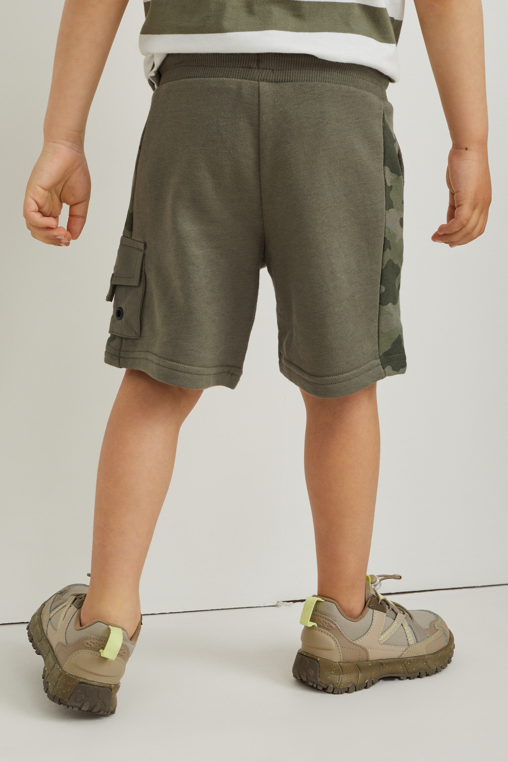 Cargo sweat shorts