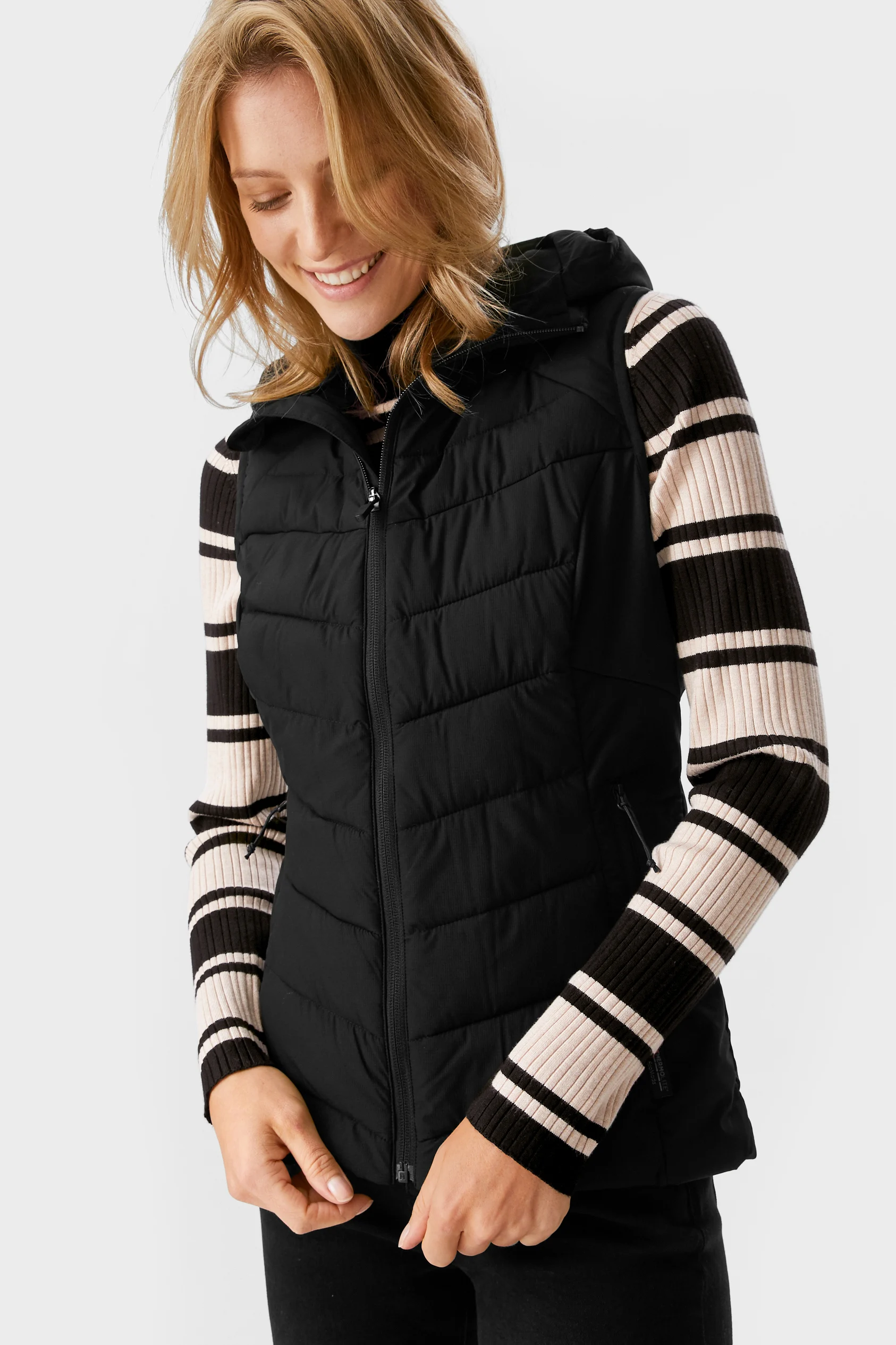 Quilted gilet with hood - THERMOLITE?