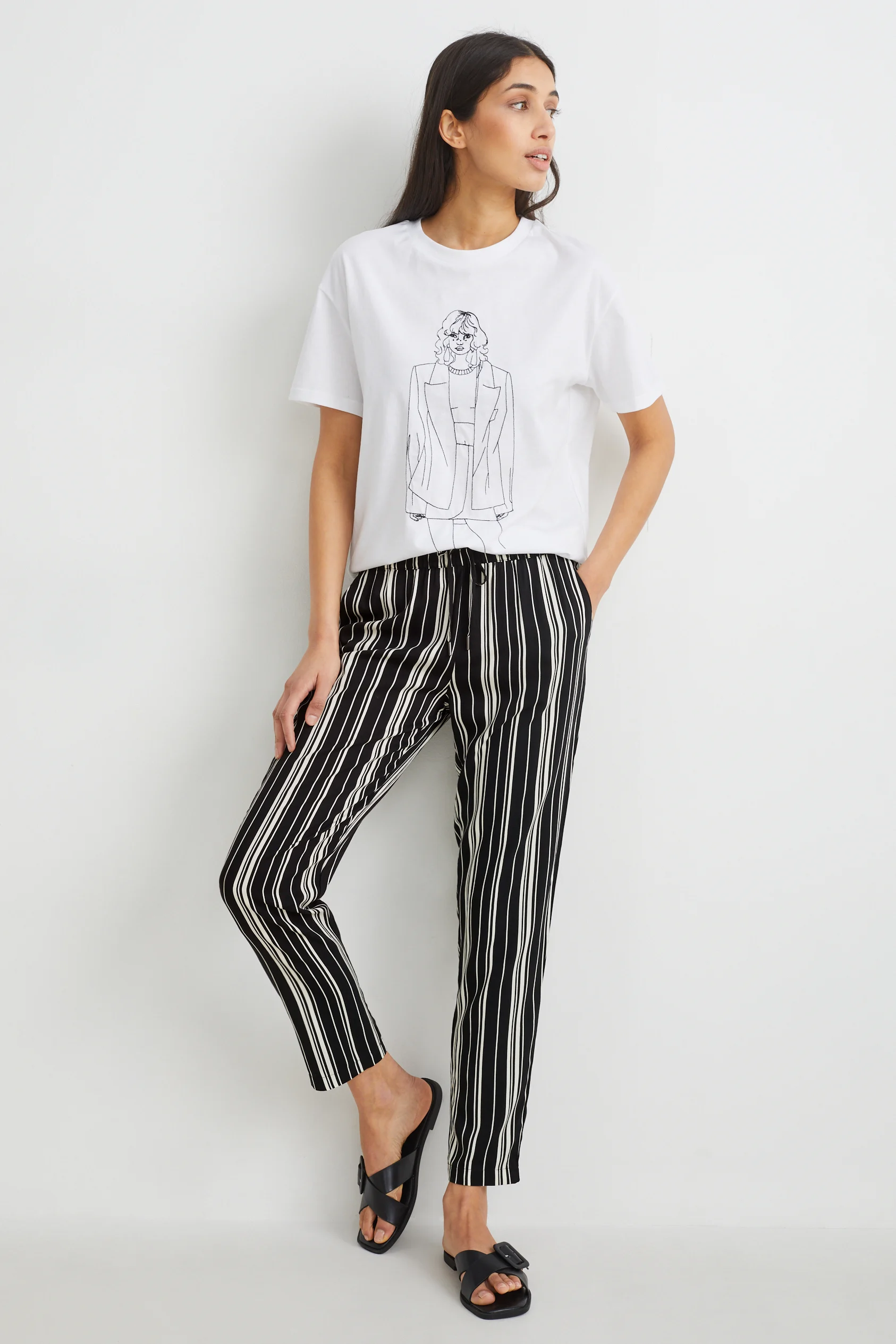 Cloth trousers - high waist - tapered fit