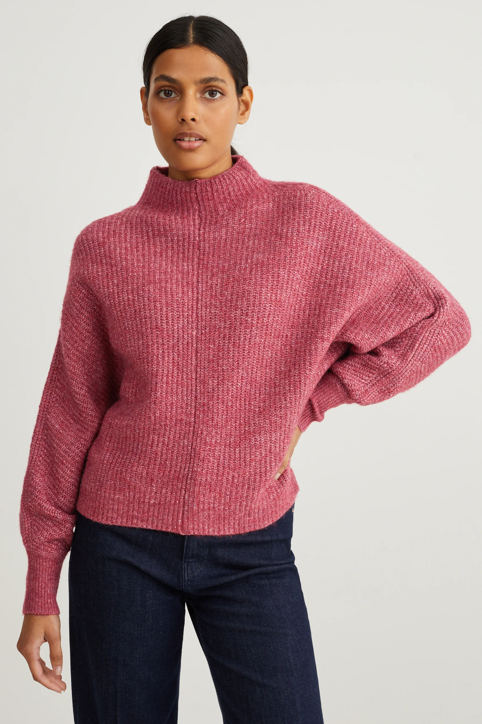 Jumper with band collar