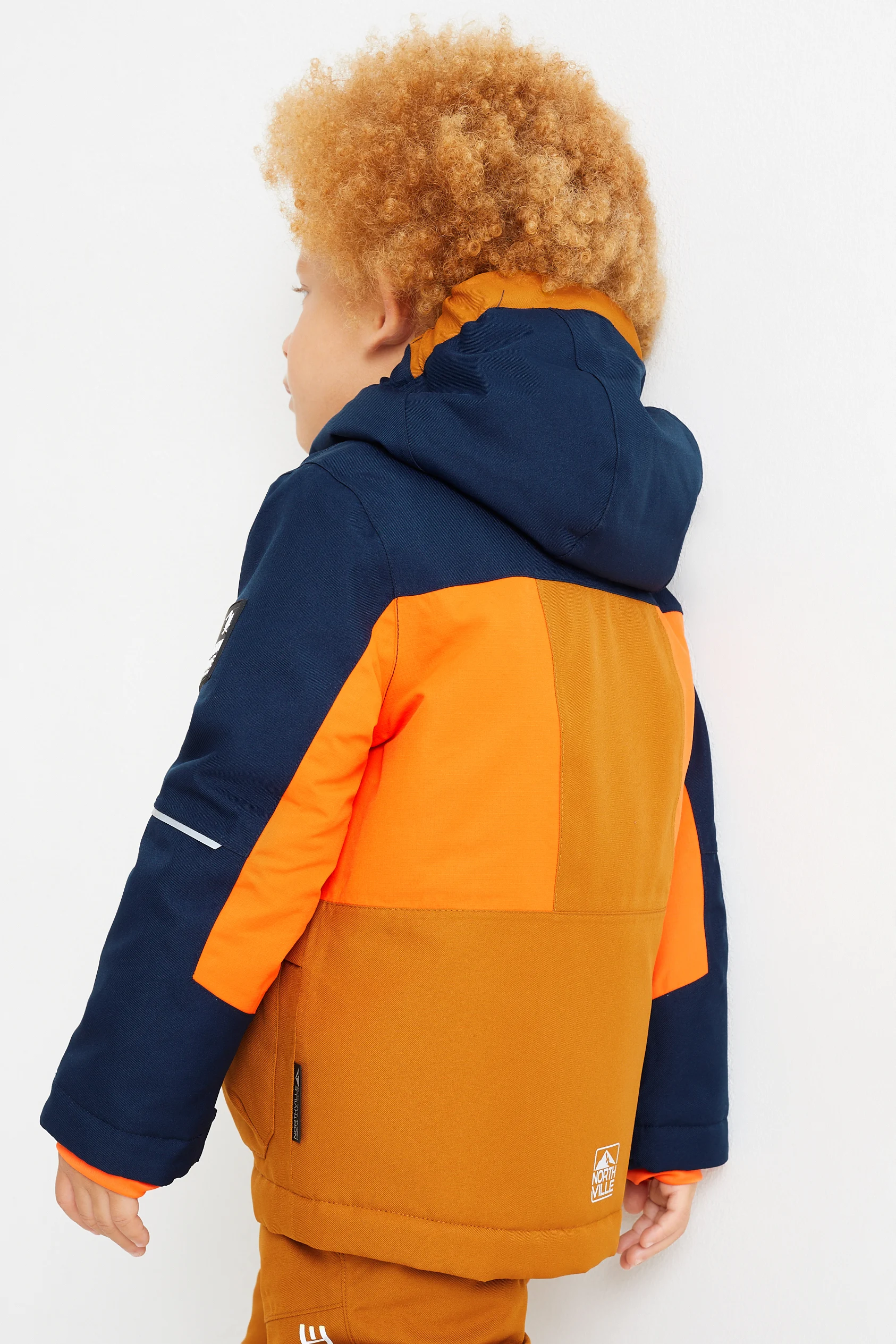 Ski jacket with hood