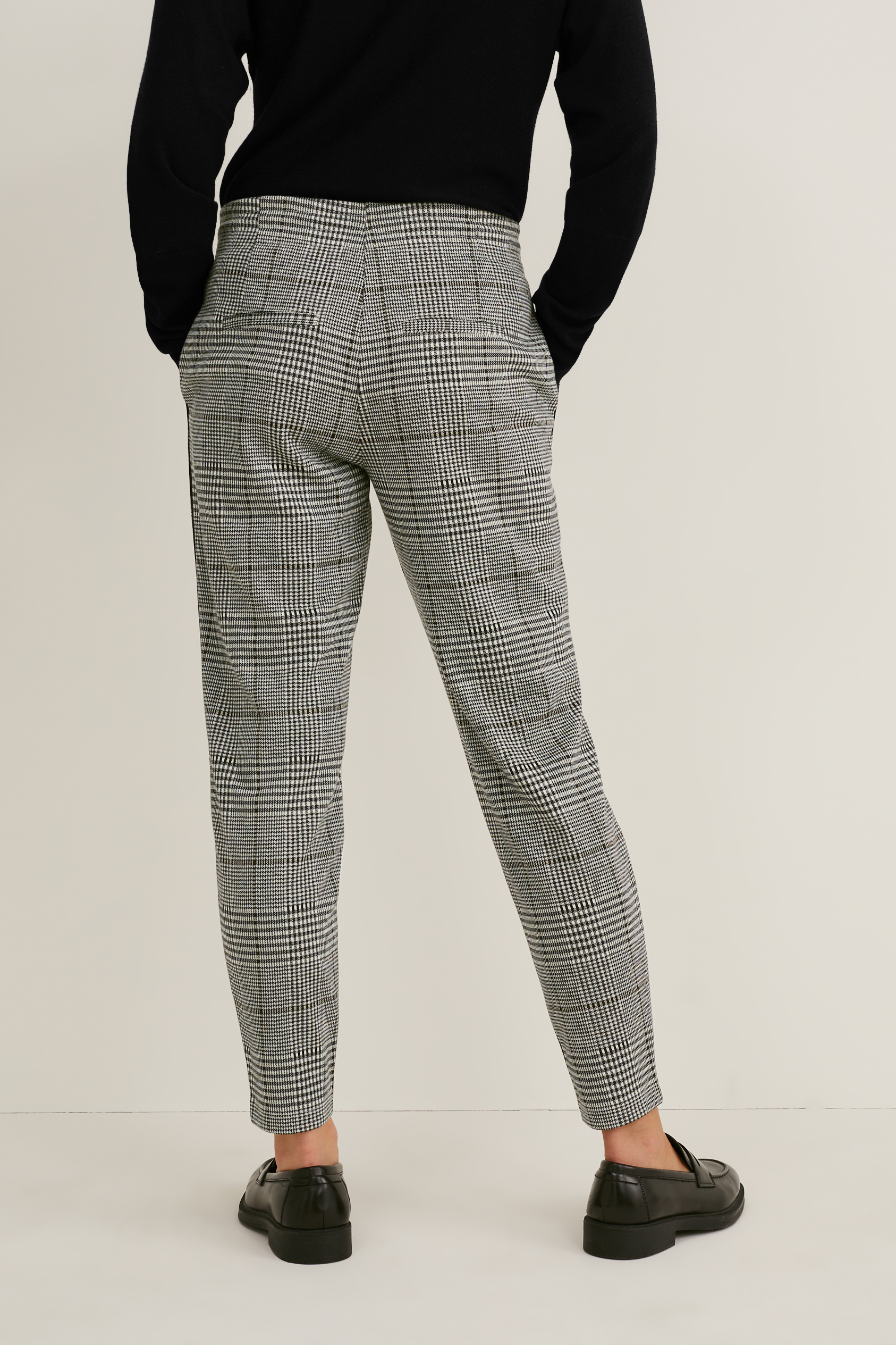 Cloth trousers - mid-rise waist - check