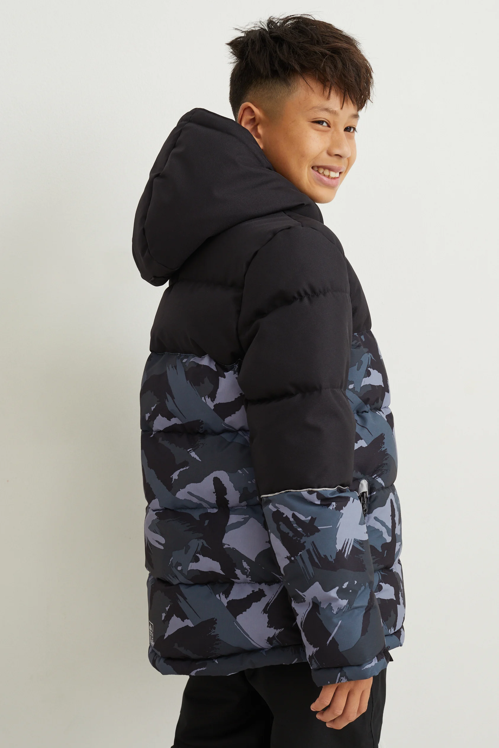 Ski jacket with hood - patterned