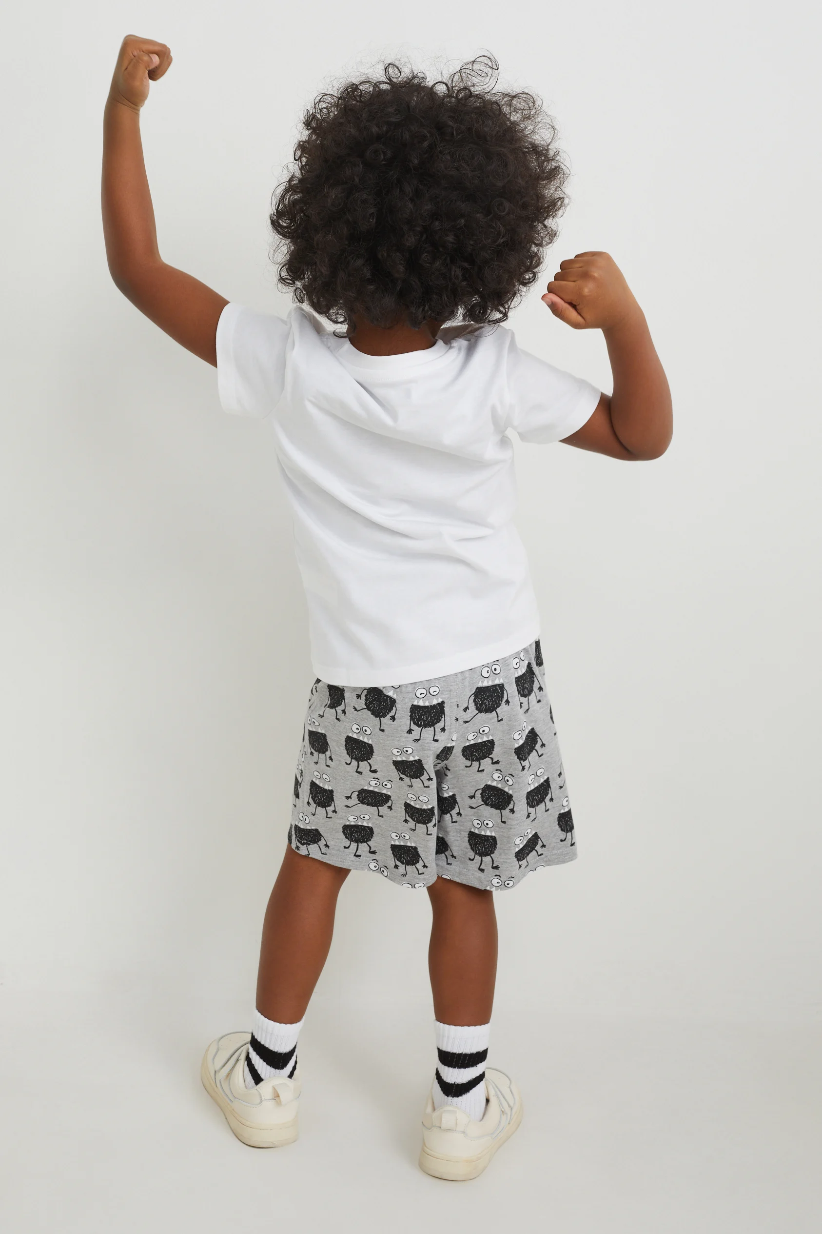 Set - short sleeve T-shirt and shorts - 2 piece