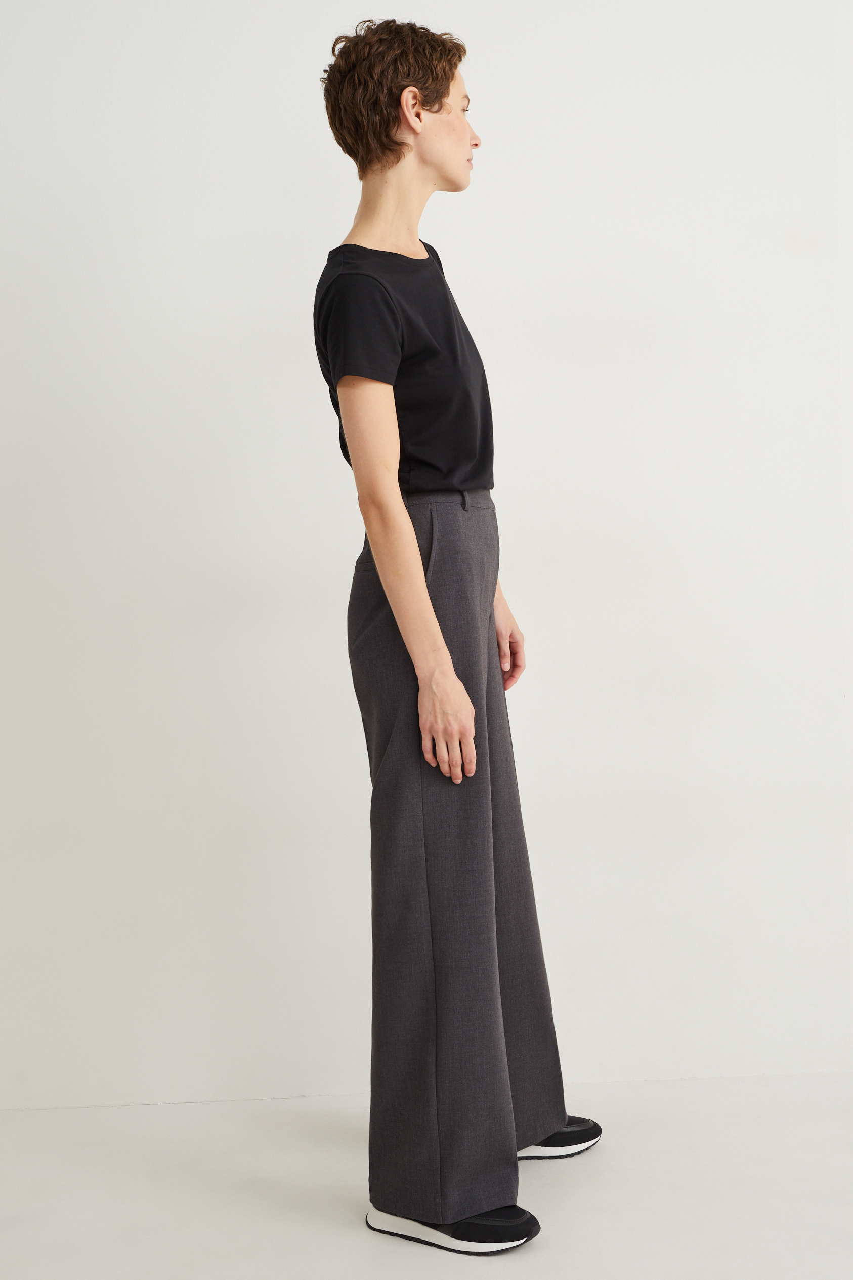 Cloth trousers - high waist - wide leg
