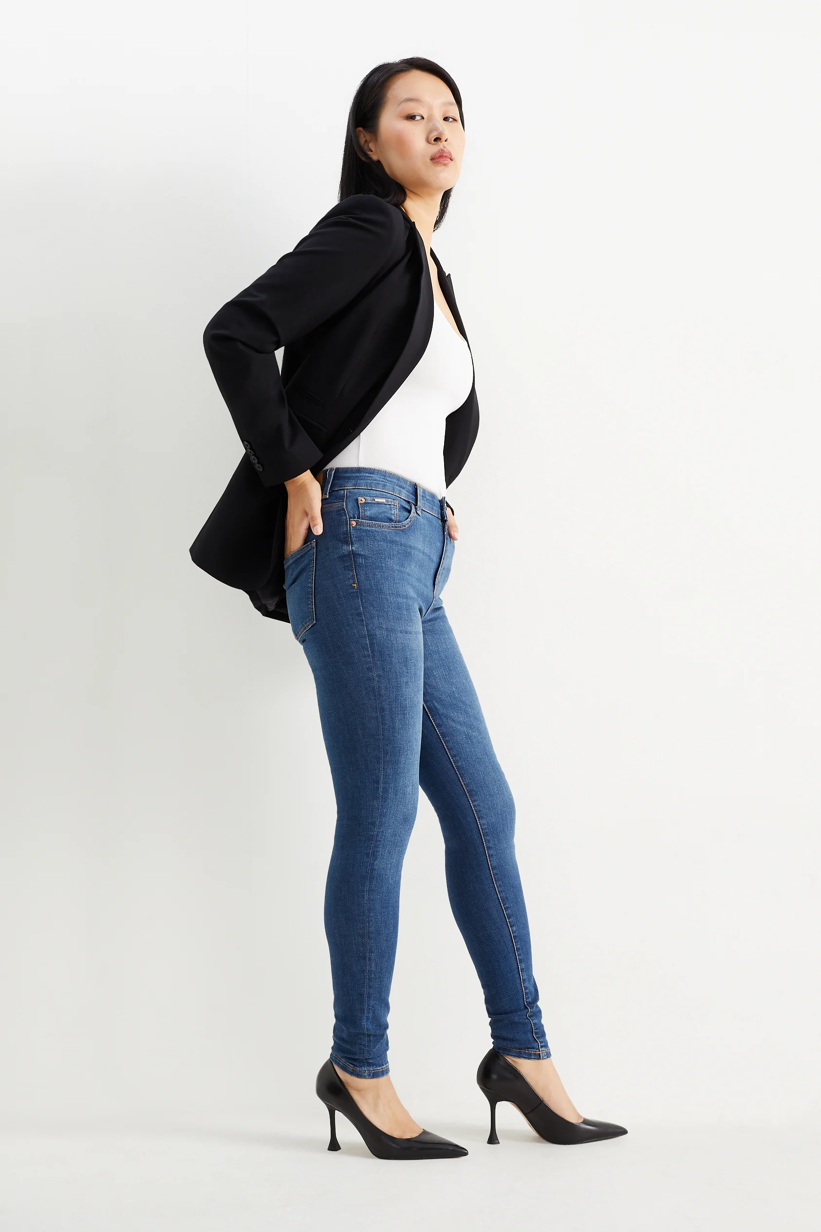 Skinny jeans - mid-rise waist - LYCRA?