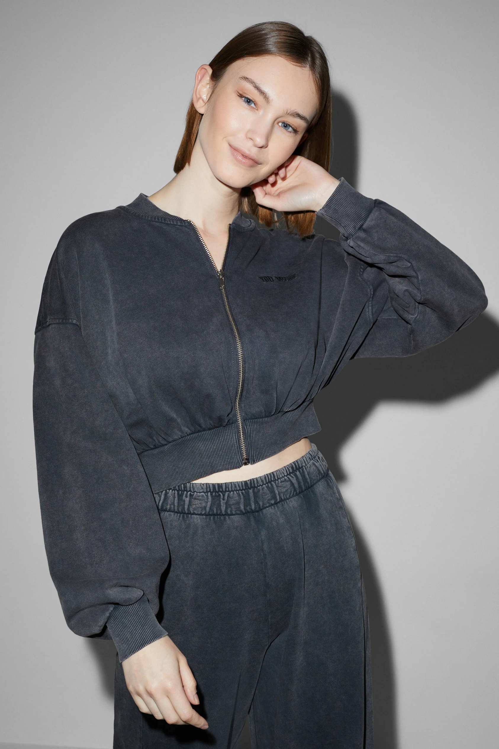 CLOCKHOUSE - cropped varsity jacket