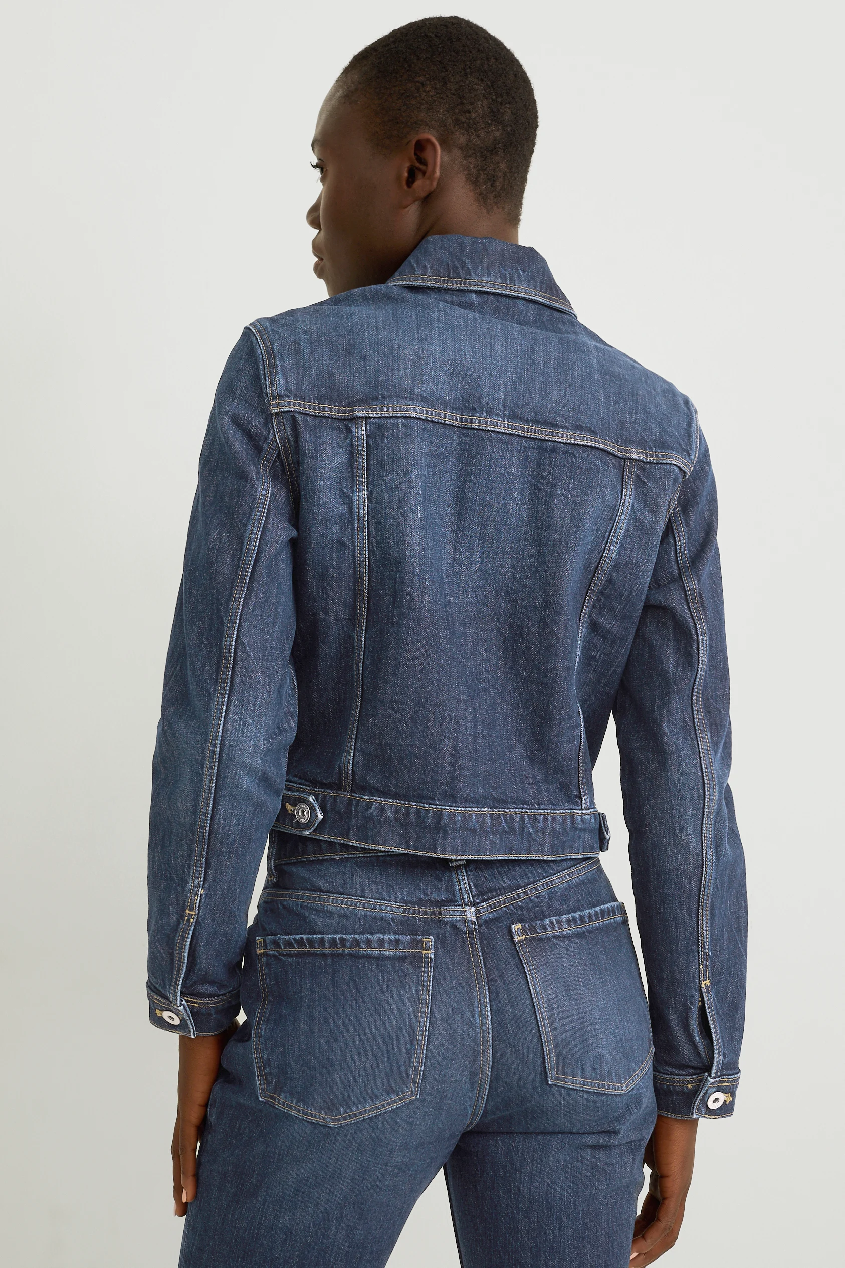 Denim jacket - LYCRA?