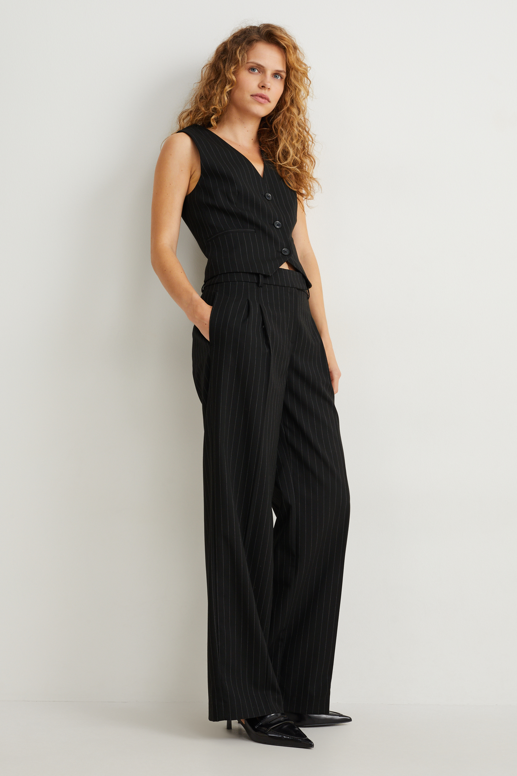 Cloth trousers - high waist - wide leg - pinstripes