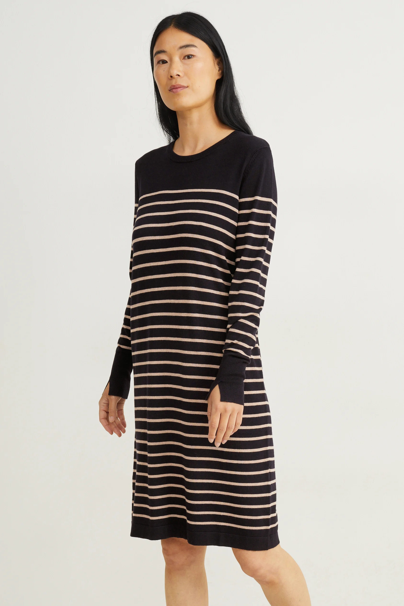 Basic knitted dress - striped