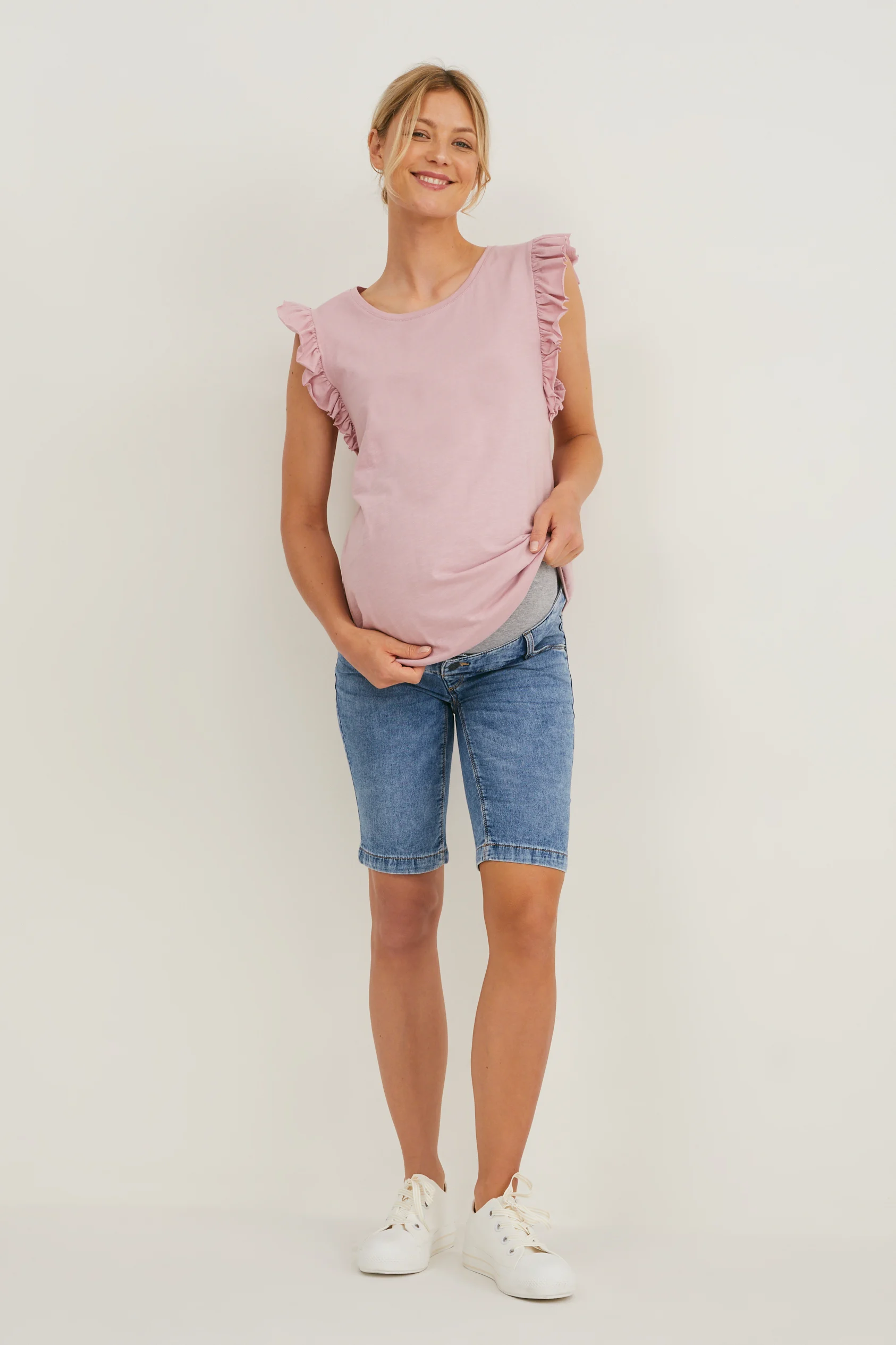 Maternity denim bermuda shorts