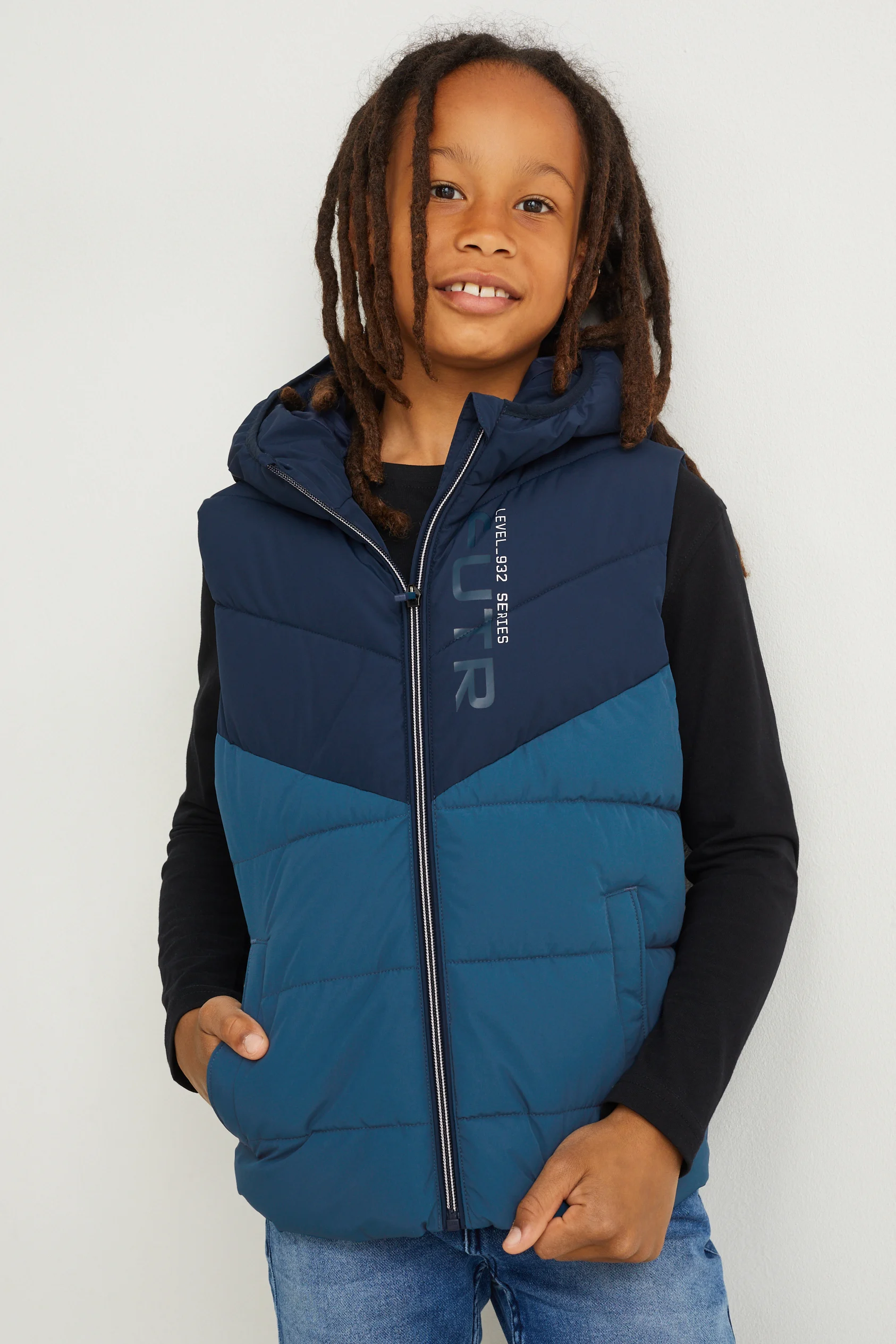 Quilted gilet with hood