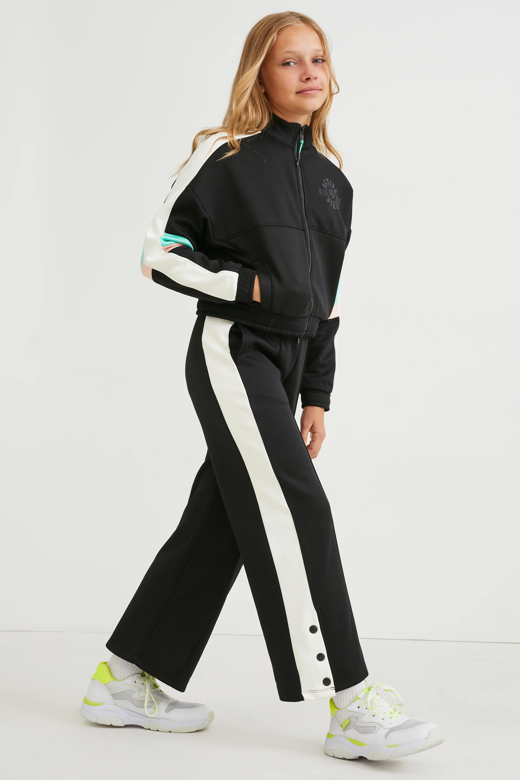 Set - technical zip-through sweatshirt and joggers - 2 piece