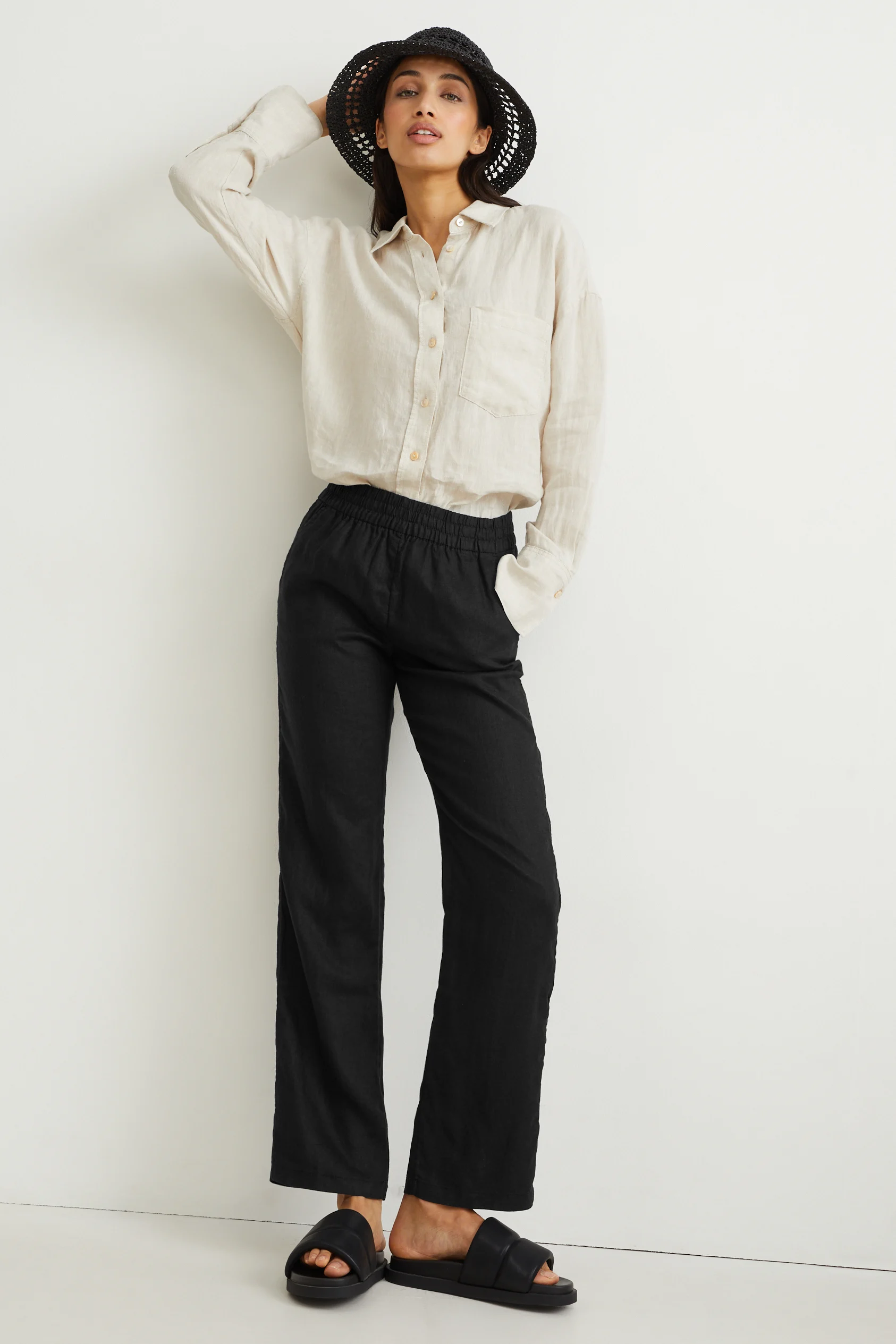 Basic linen trousers - mid-rise waist - regular fit