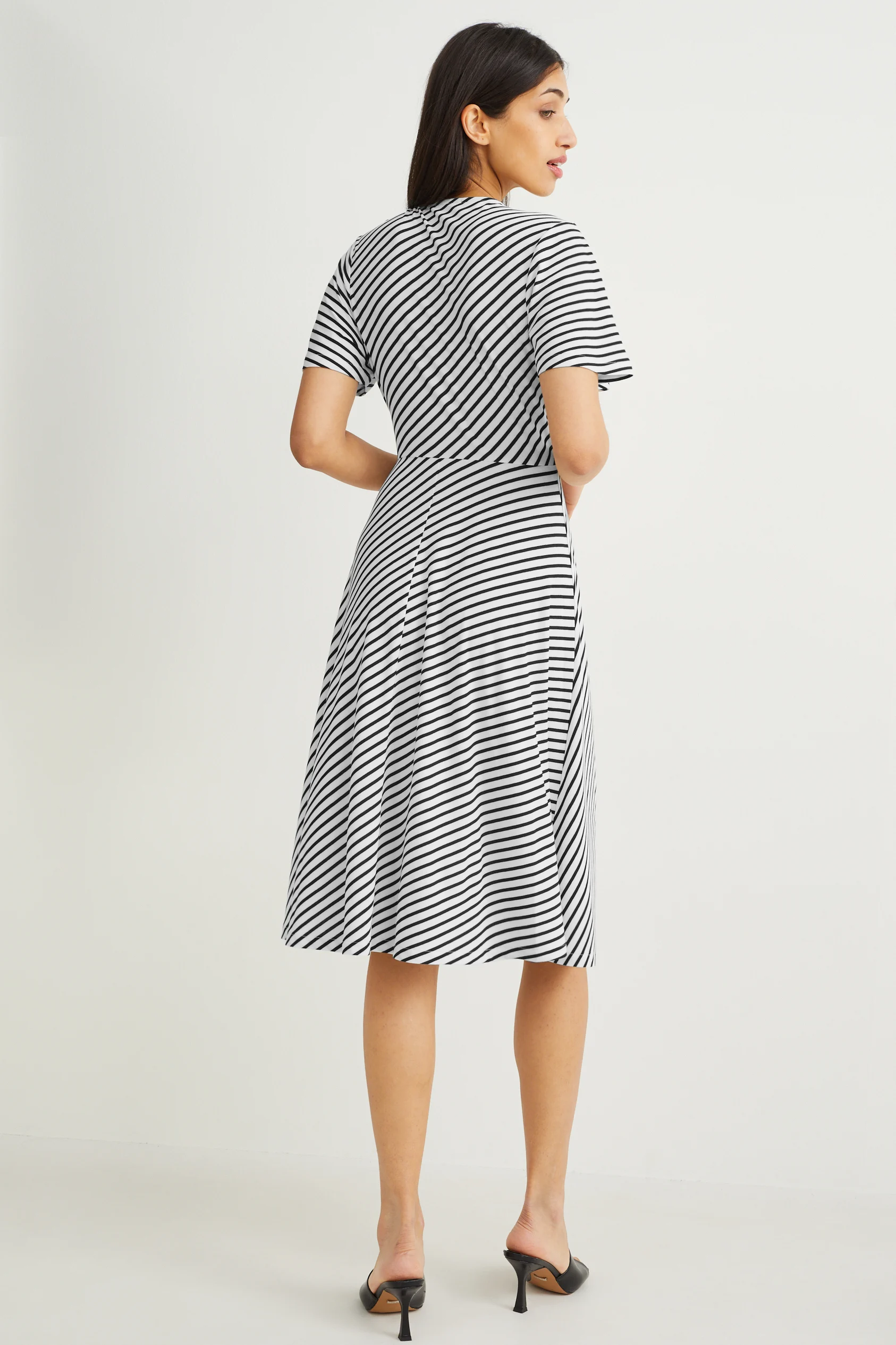 Wrap dress - striped