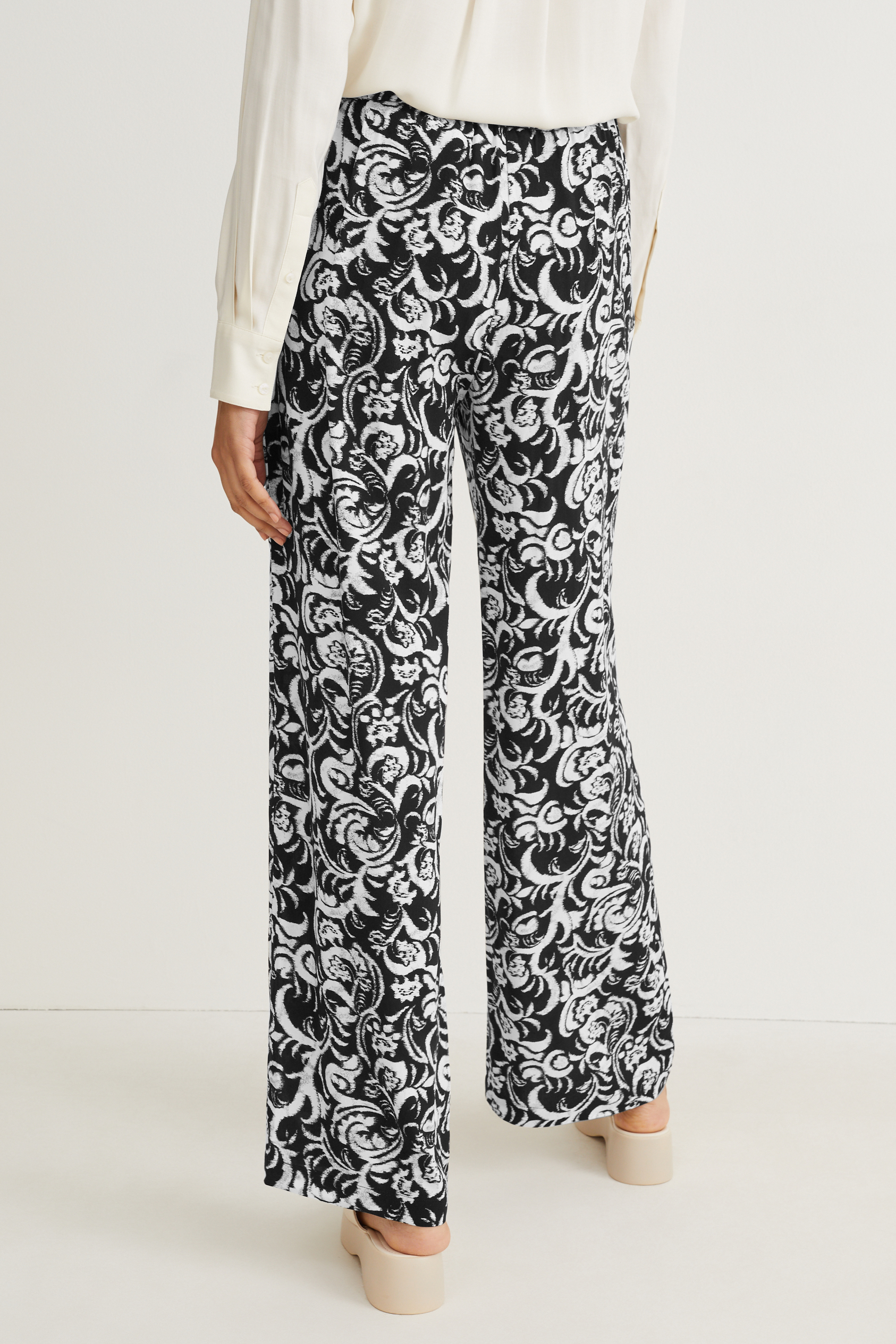 Cloth trousers - mid-rise waist - wide leg - patterned