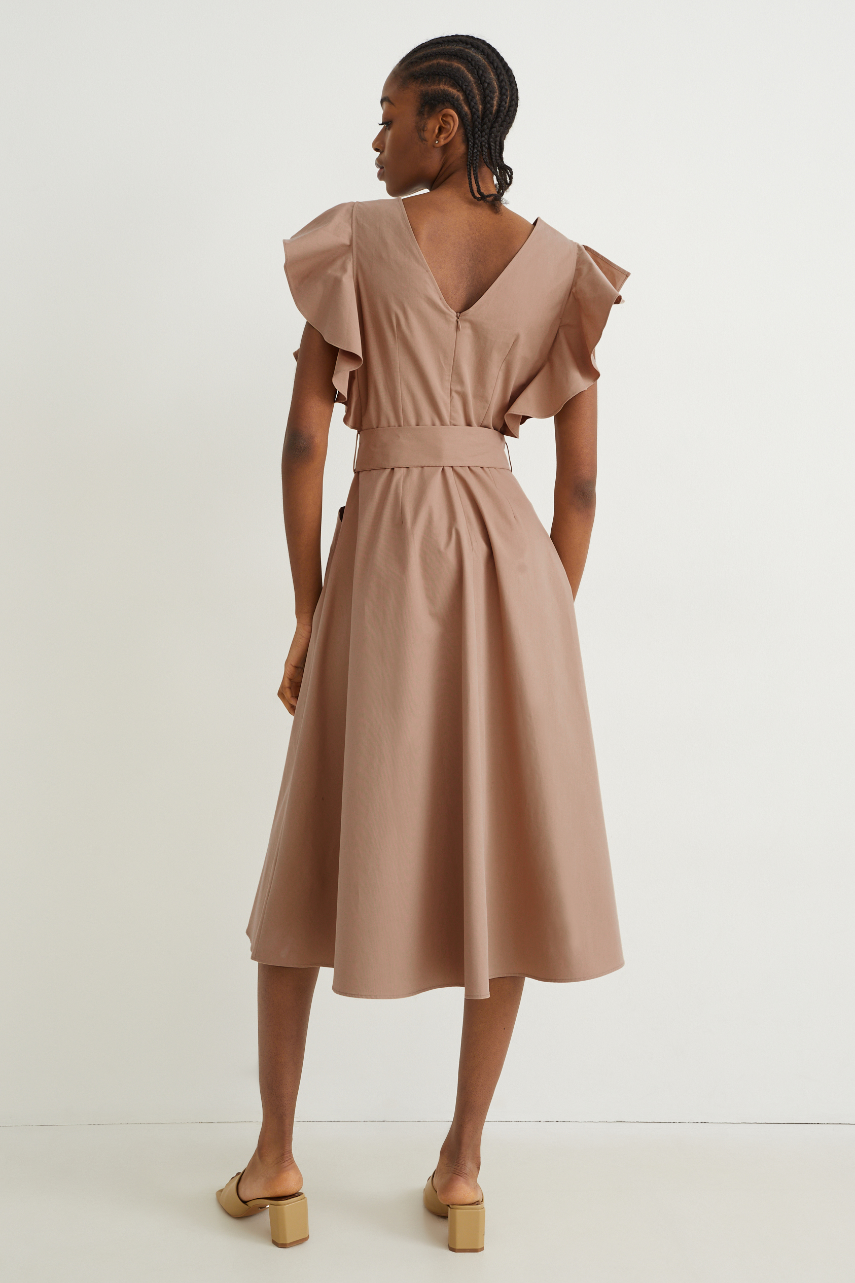 Fit & flare dress with belt