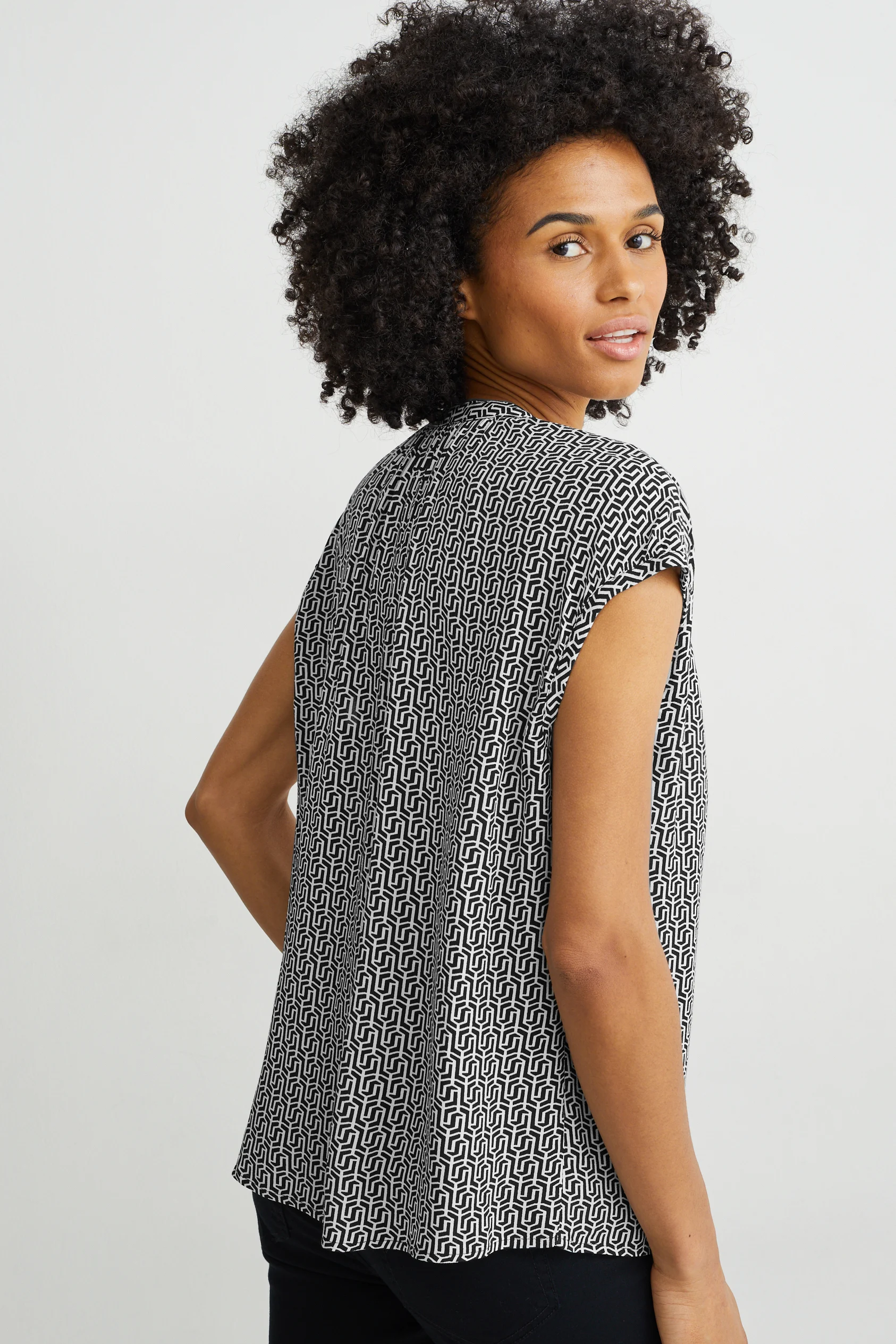 Blouse top - patterned