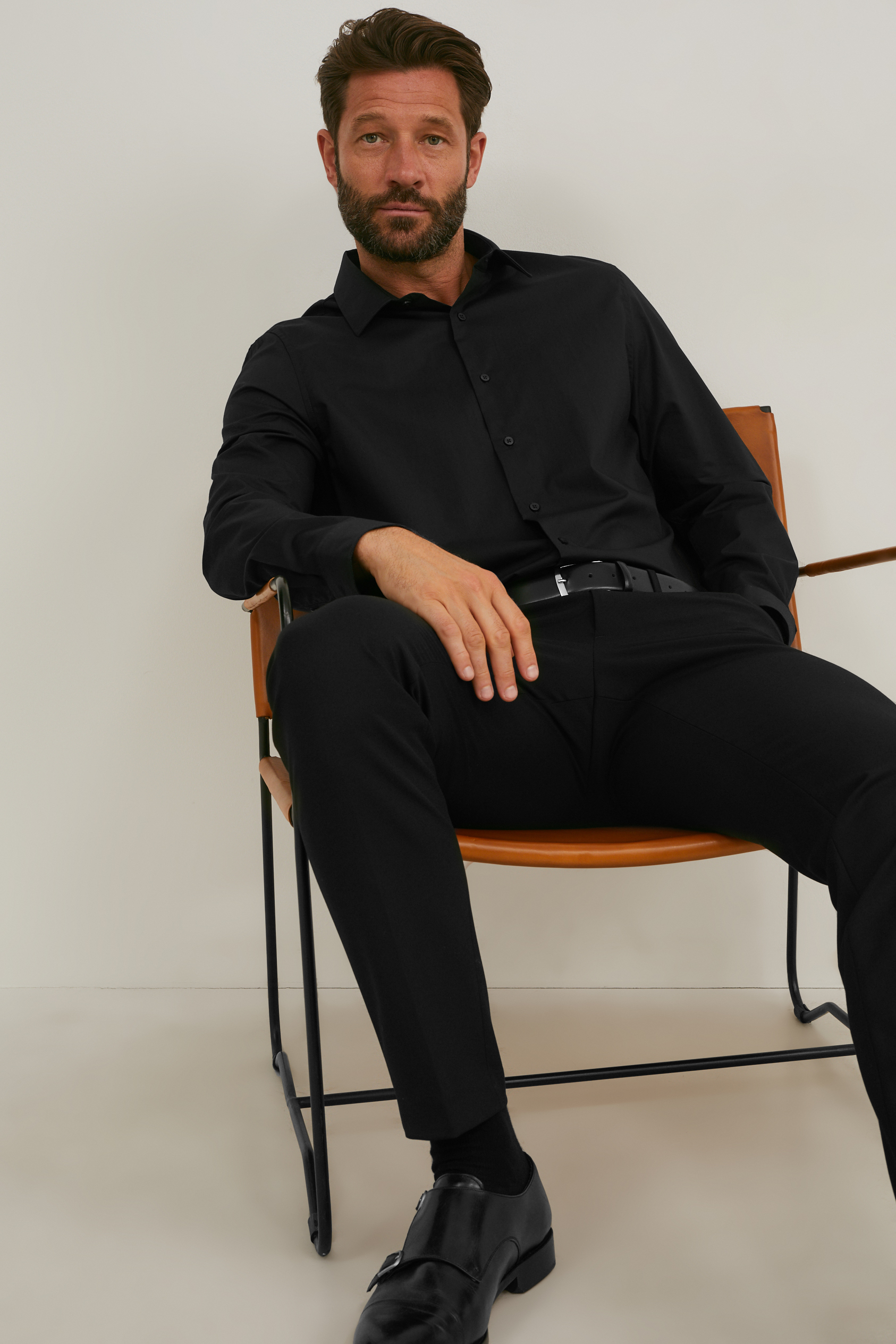 Business shirt - body fit - cutaway collar  - LYCRA?