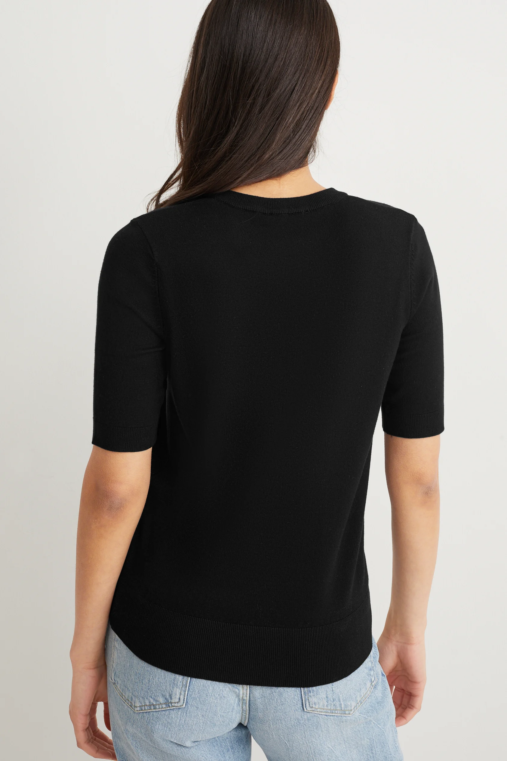 Knitted jumper - short sleeve