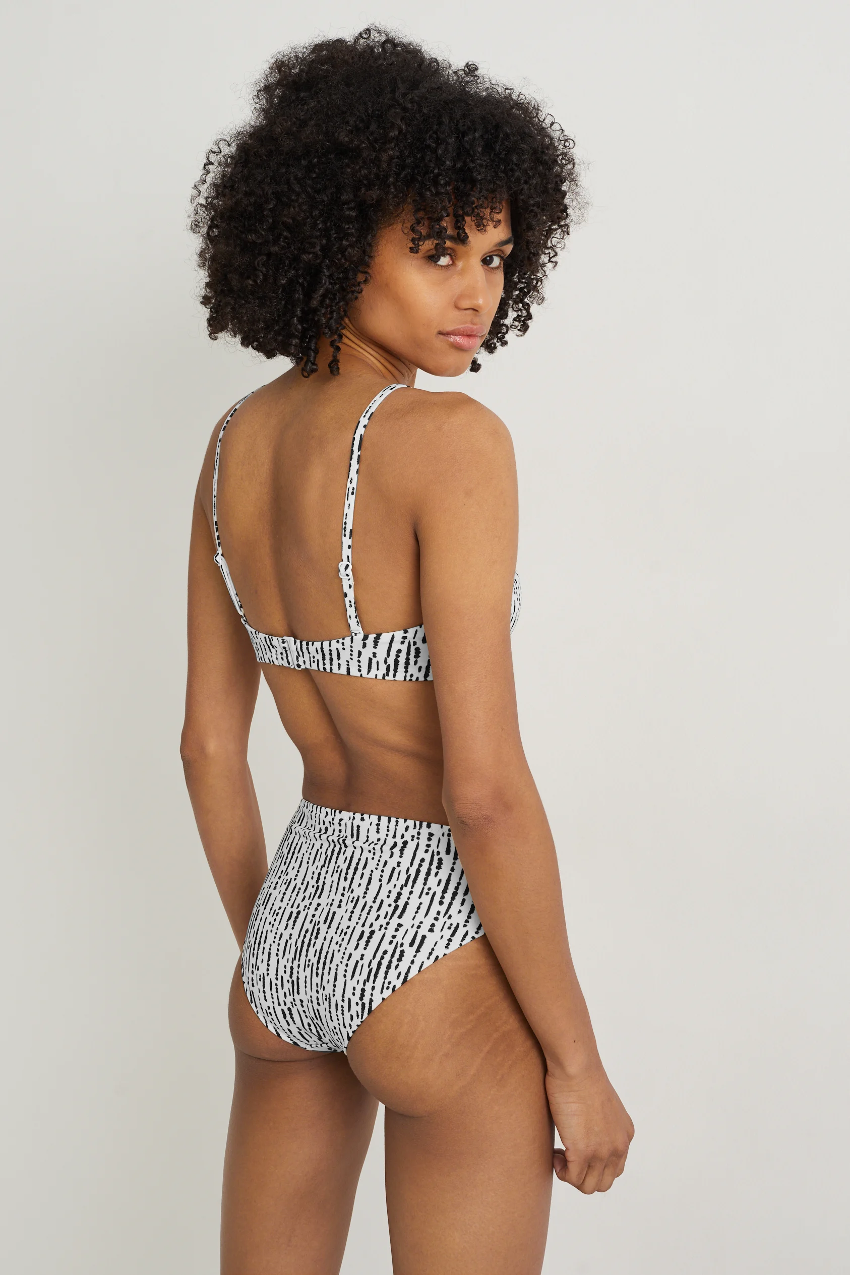 Bikini bottoms - mid waist - LYCRA? XTRA LIFE?