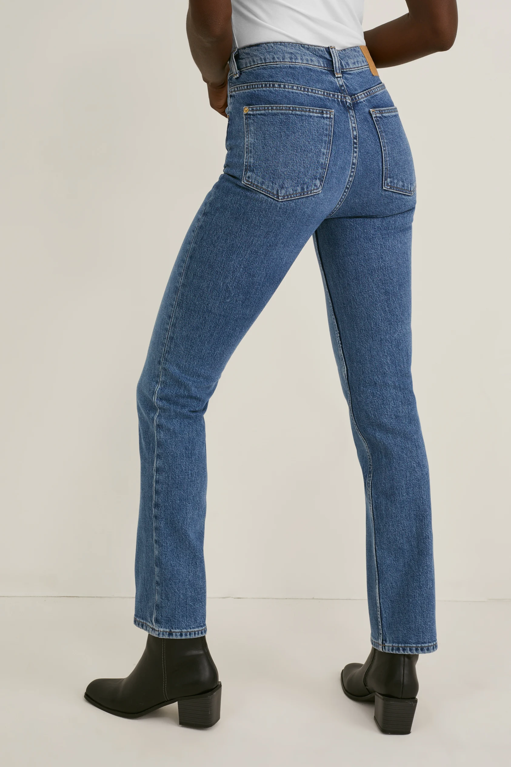 Straight jeans - high waist