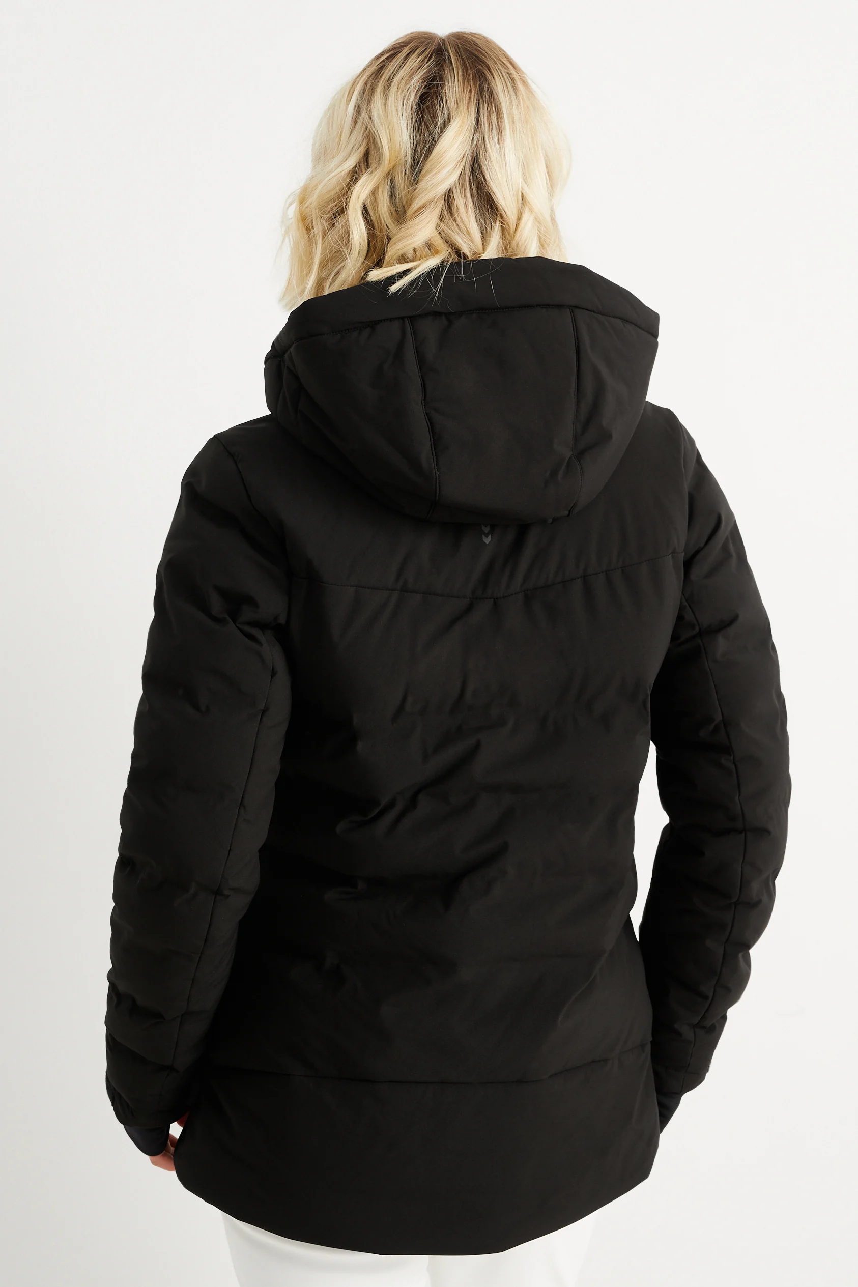 Ski jacket with hood
