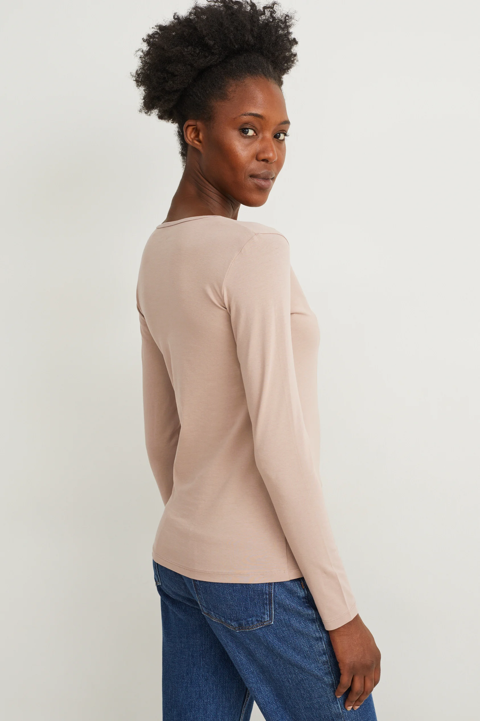 Basic long sleeve top