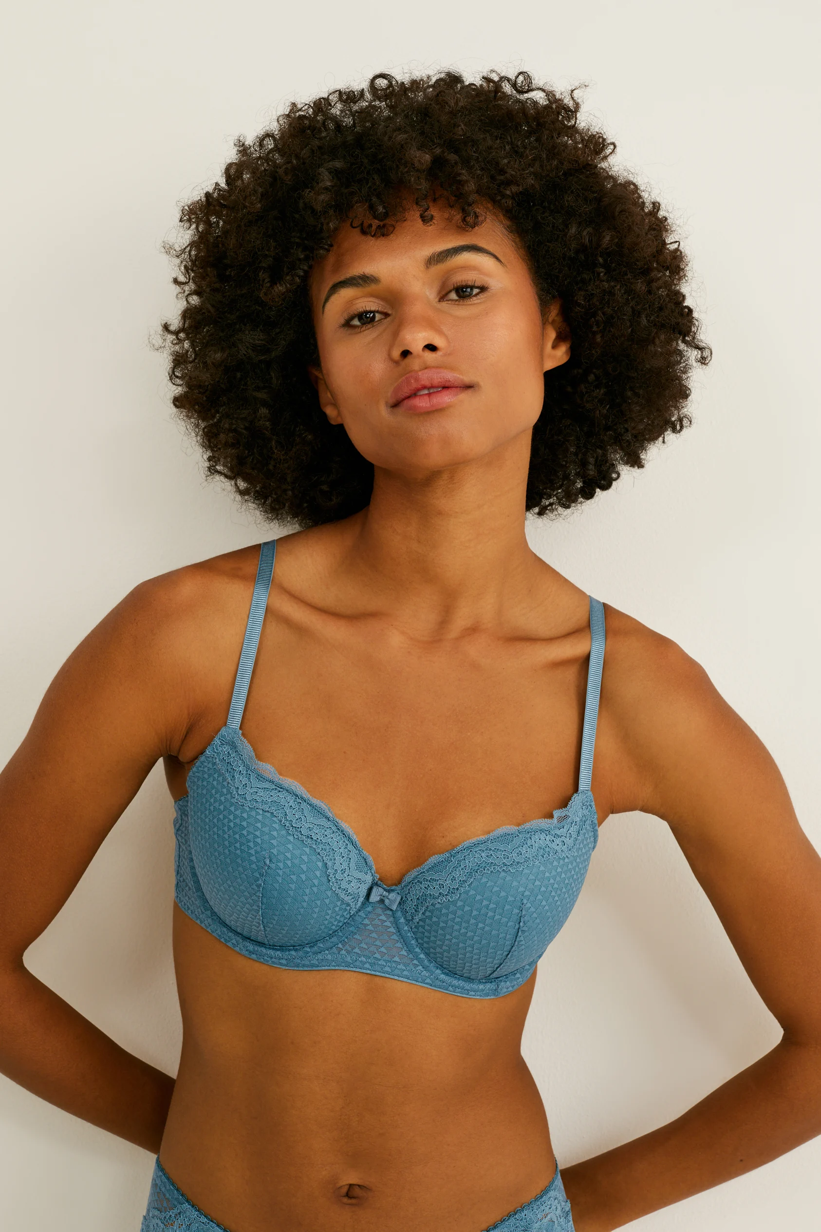 Underwire bra - FULL COVERAGE - padded