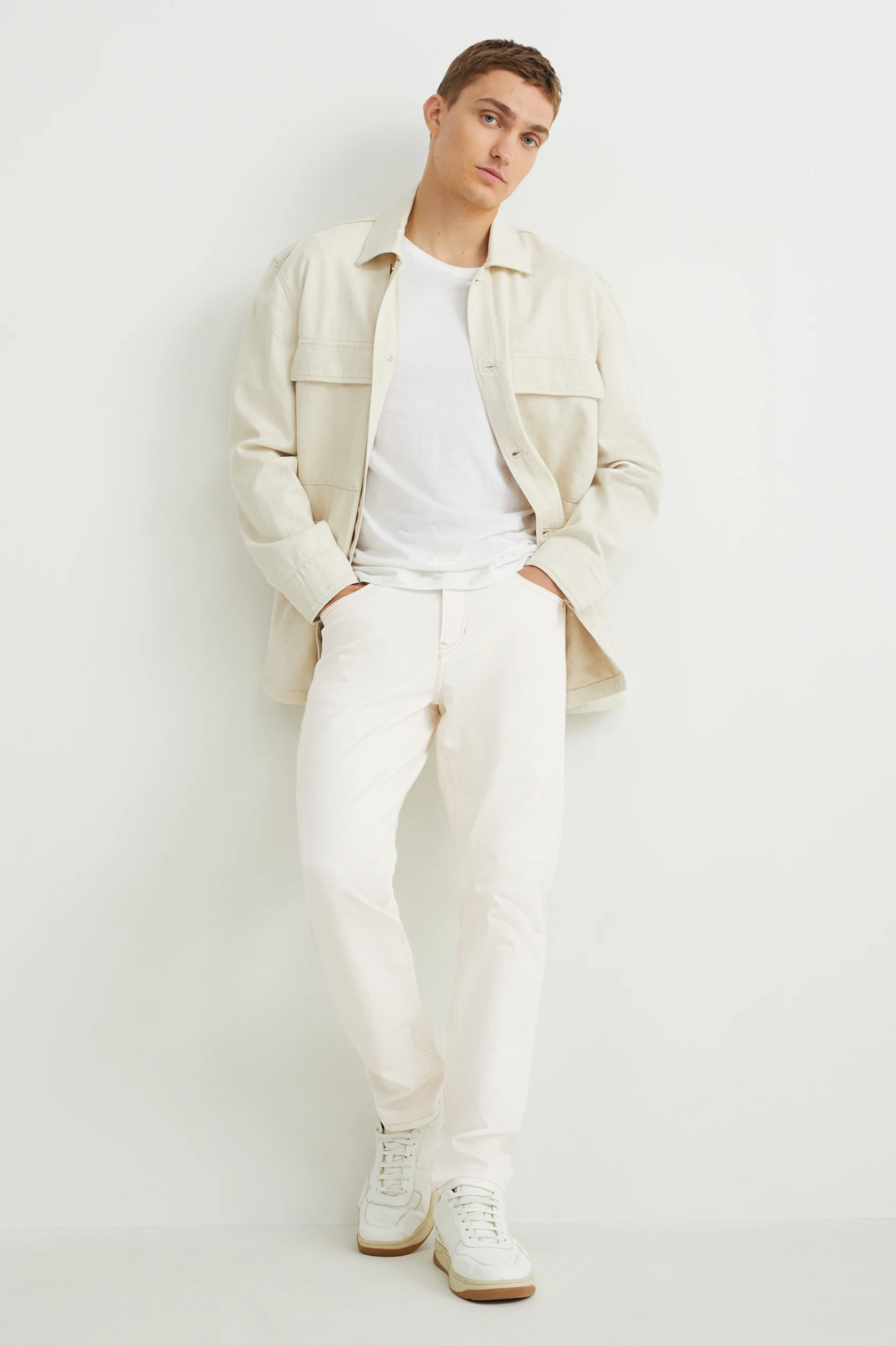 Tapered jeans - with hemp fibres