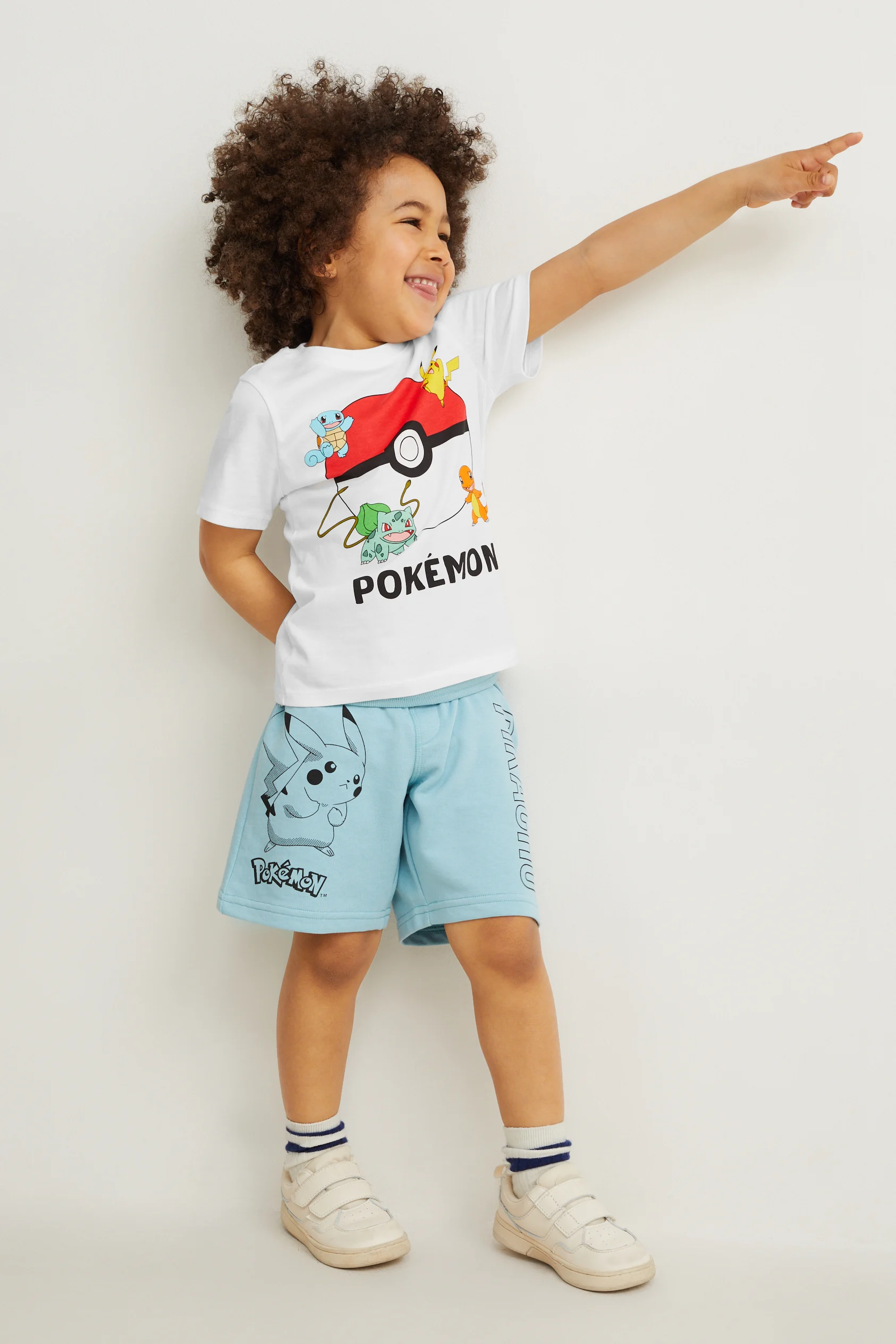 Pokémon - set - 2 short sleeve T-shirts and sweat shorts - 3 piece
