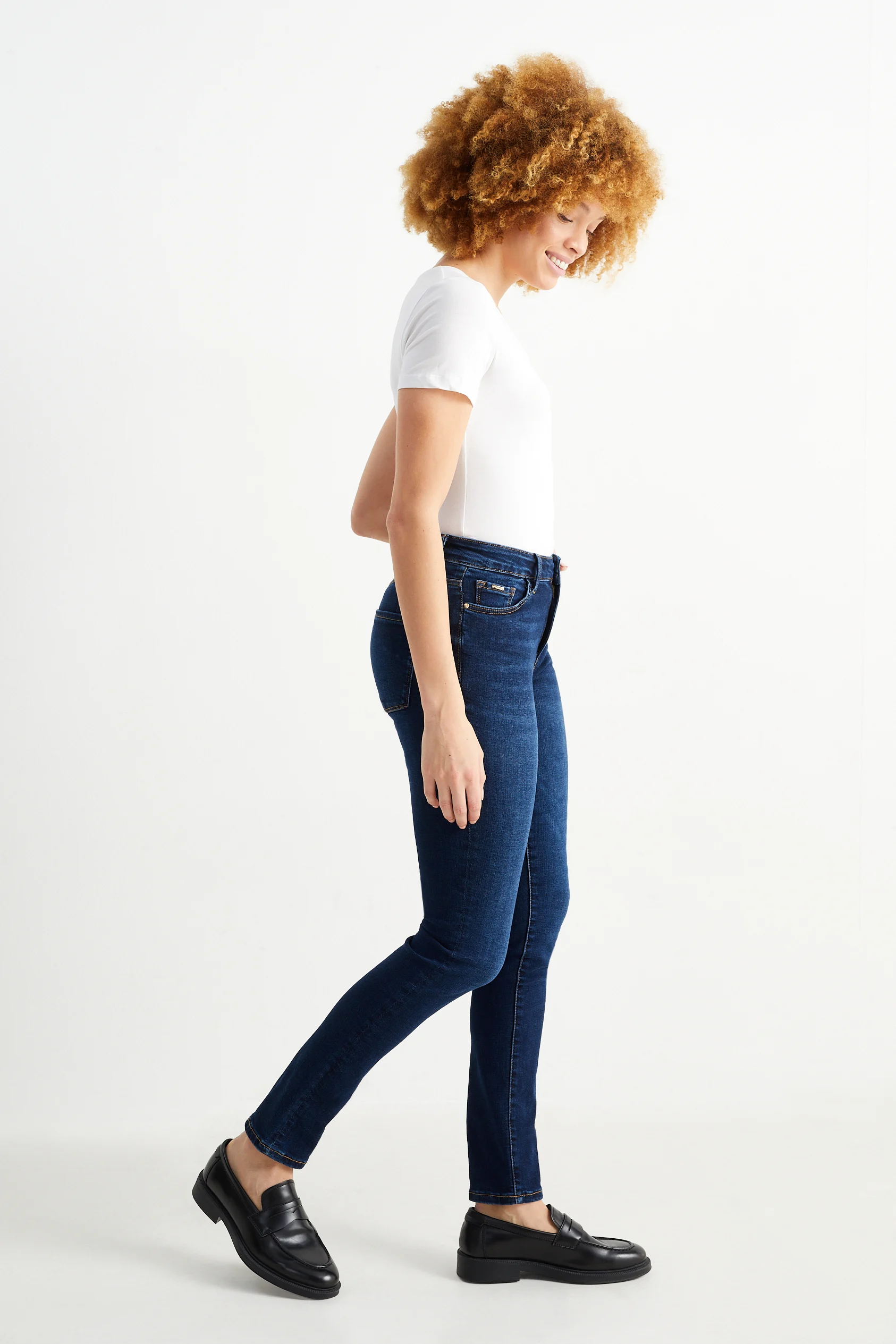 Slim jeans - mid-rise waist - shaping jeans - LYCRA?