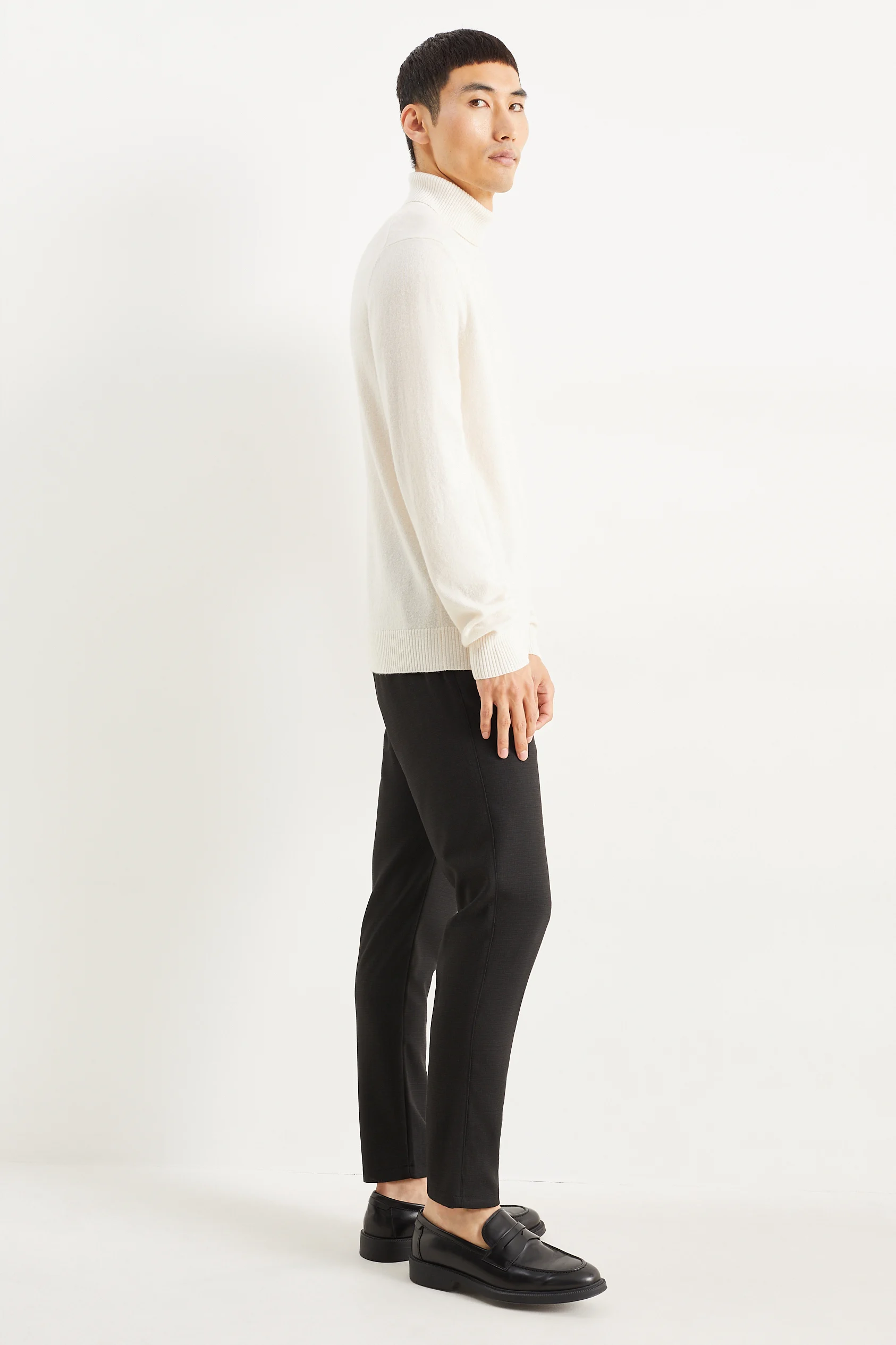 Chinos - tapered fit